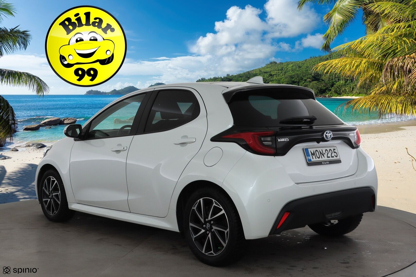 Toyota Yaris 2023 1,5 Hybrid Style * ACC / Lasikatto / JBL / P.kamera / LED / Navi / Digimittaristo / KeylessGo * - 1.Om Suomi-auto / Kahdet renkaat aluvanteilla / Merkkihuollettu / Huippuvarusteet