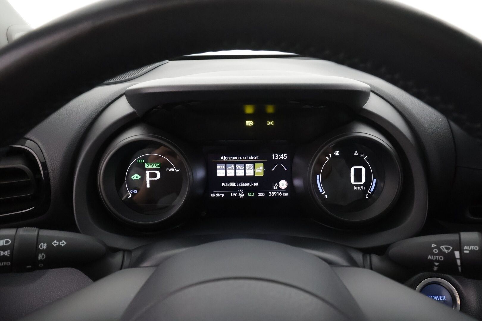 Toyota Yaris 2023 1,5 Hybrid Style * ACC / Lasikatto / JBL / P.kamera / LED / Navi / Digimittaristo / KeylessGo * - 1.Om Suomi-auto / Kahdet renkaat aluvanteilla / Merkkihuollettu / Huippuvarusteet