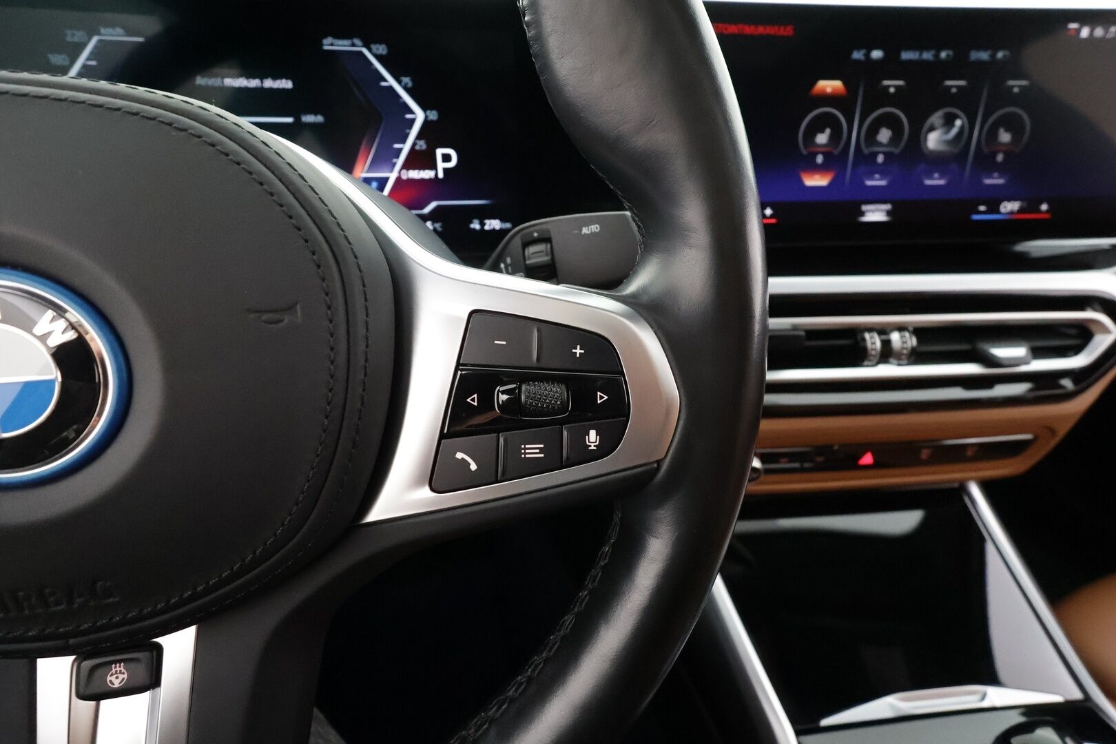 BMW i4 2023 eDrive40 * ACC / P.kamera / Hifi / Koukku / Lasikattoluukku / Comfort Access / Ruskeat nahat / Navi * - 1.Om Suomi-auto / Akku kuntotarkastettu SoH95,2% / Kahdet renkaat aluvanteilla / Merkkihuollettu