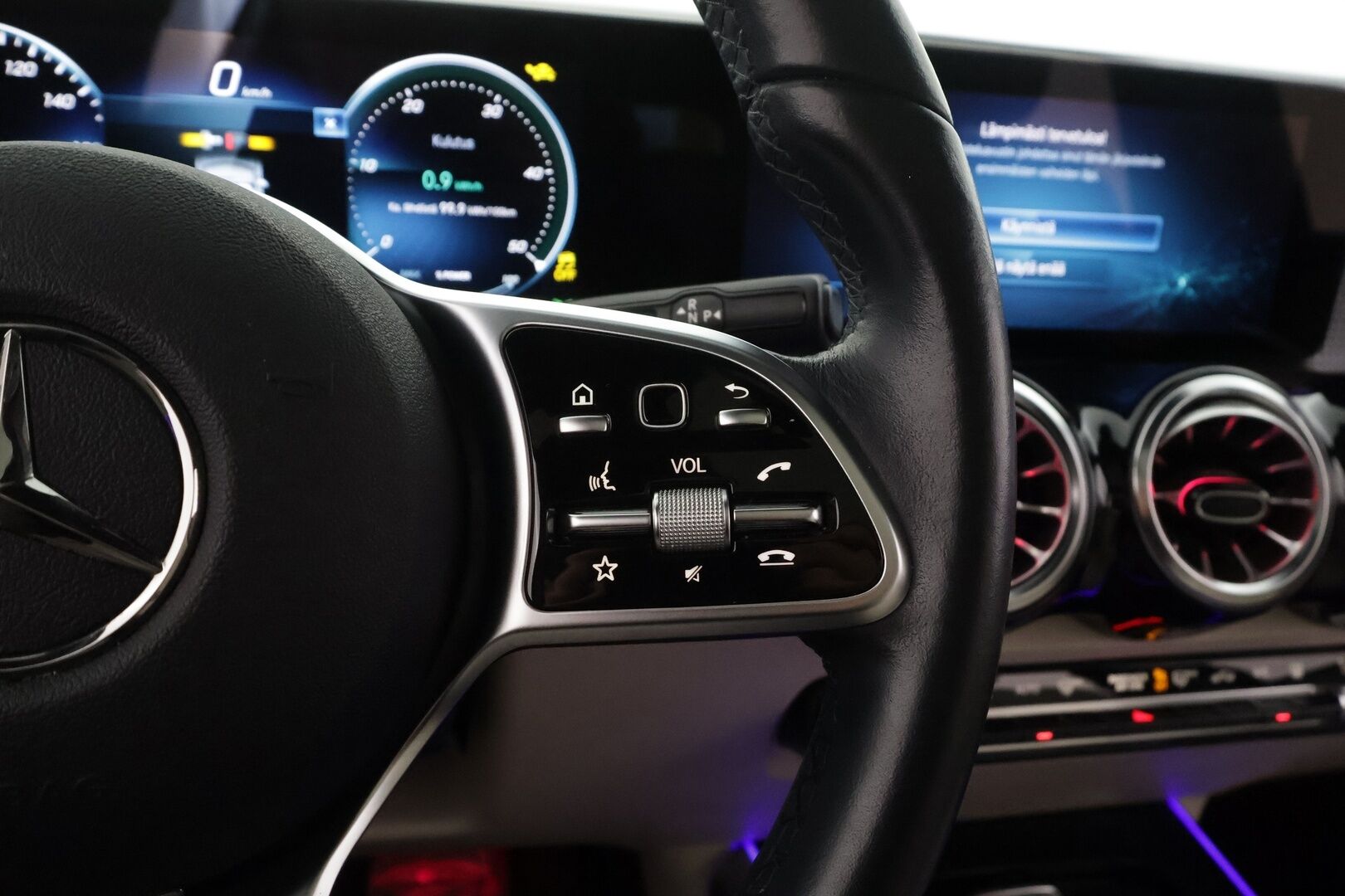Mercedes-Benz EQB 2023 350 4MATIC Business - | ILP | Widescreen | Panorama | Distronic | P.Kamera | Sporttipenkki | LED High Performance | Kaistavahti | Keyless | Navi | 1-om Suomi-auto | 2x Latauskaapelit | Kahdet renkaat |