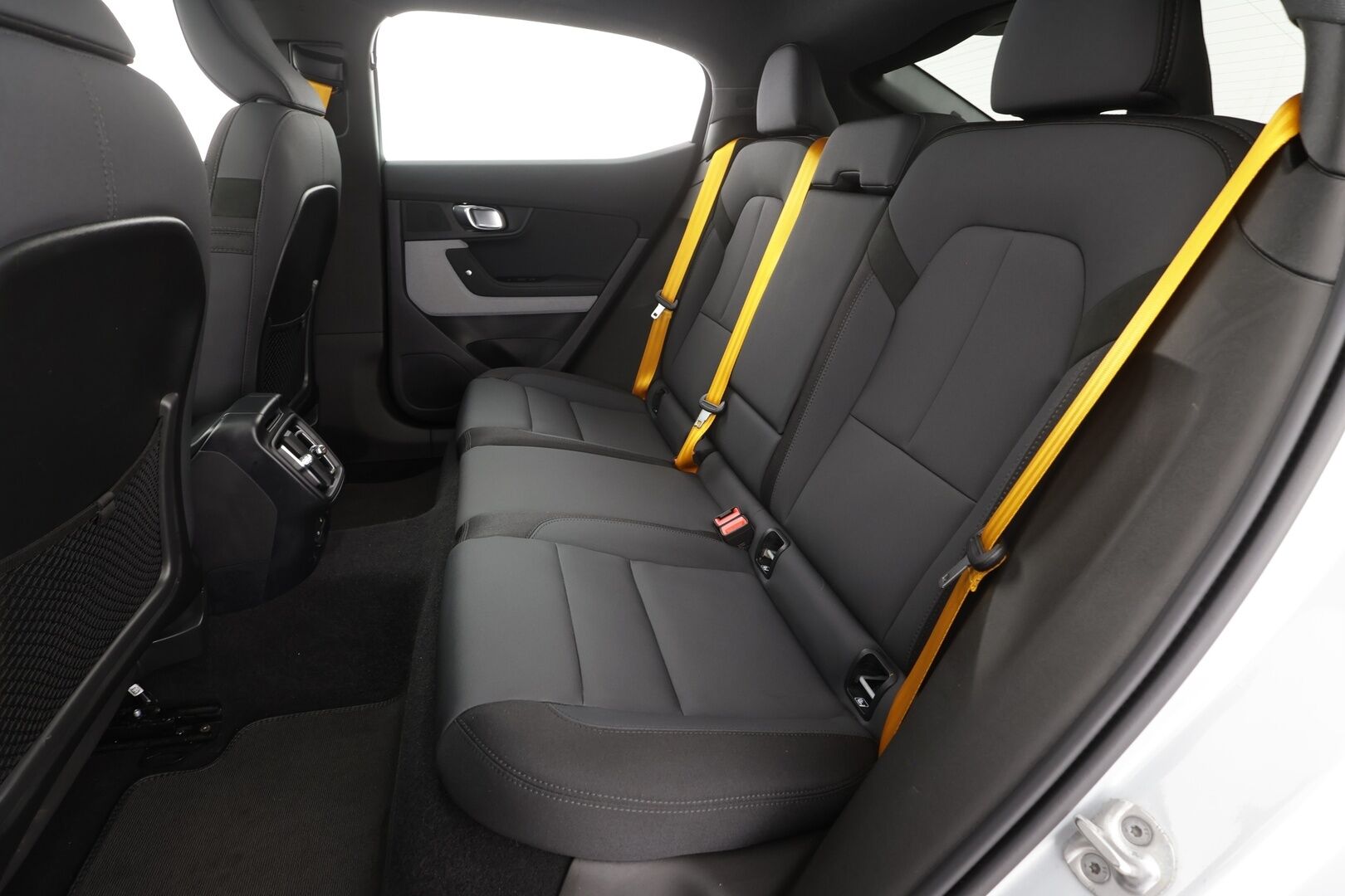 Polestar 2 2023 Long Range Dual Motor Performance, 350kW * H&K / Lasikatto / Koukku / ILP / ACC / LED / 360 / Sportpenkki Muistilla * - 1-om Suomi-auto / Akku kuntotarkastettu SoH 96.2% / 2x Latauskaapelit / Kahdet renkaat aluvanteilla / Merkkihuollettu