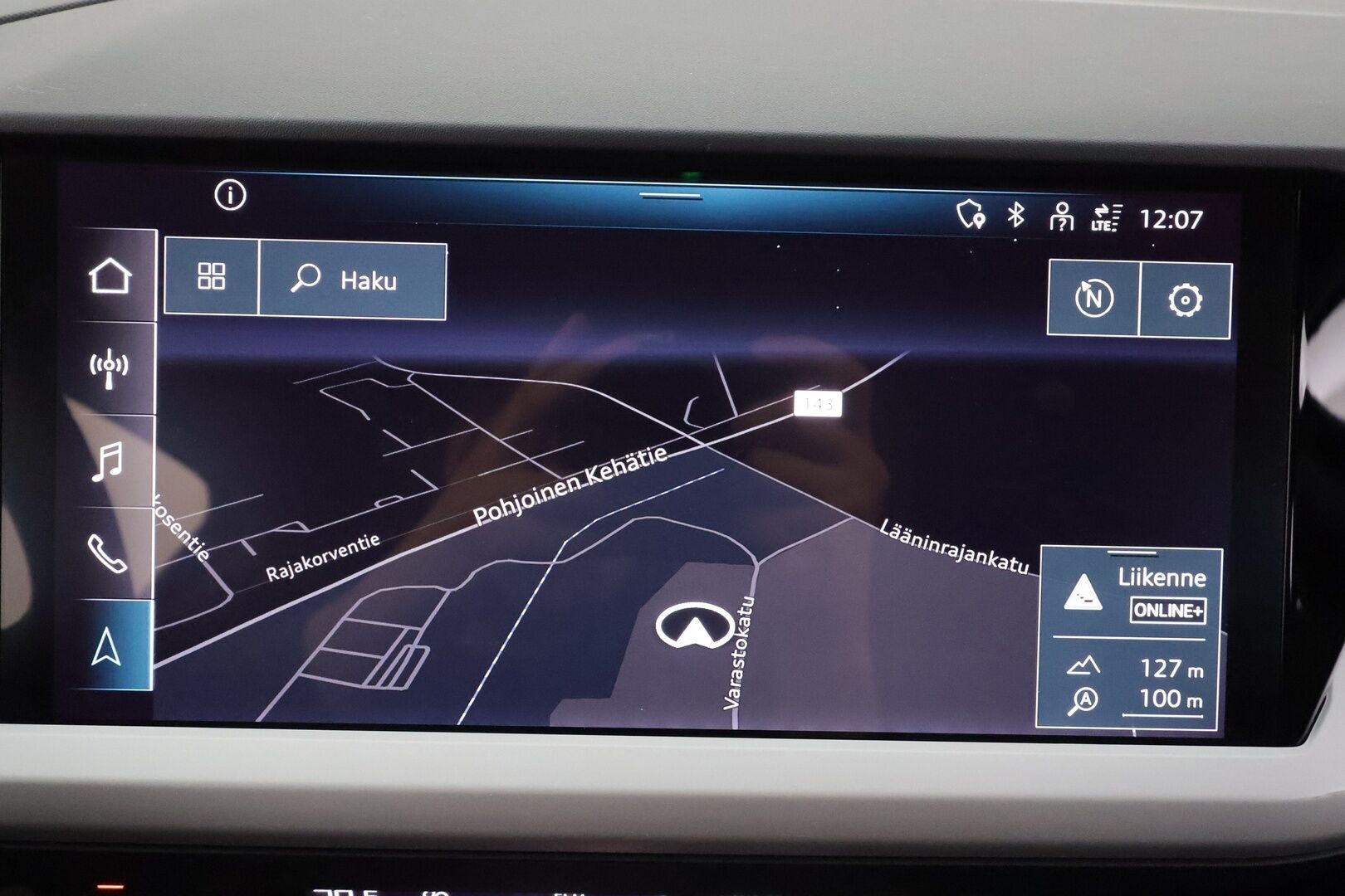 Audi Q4 e-tron 2023 35 e-tron - 1.Om Suomi-auto | Kahdet OEM vanteet  | Seuraava katsastus 04/2028 | ACC | ILP | Kamera | Sporttipenkit | LED | Apple&Android | 3-Alueinen ilmastointi