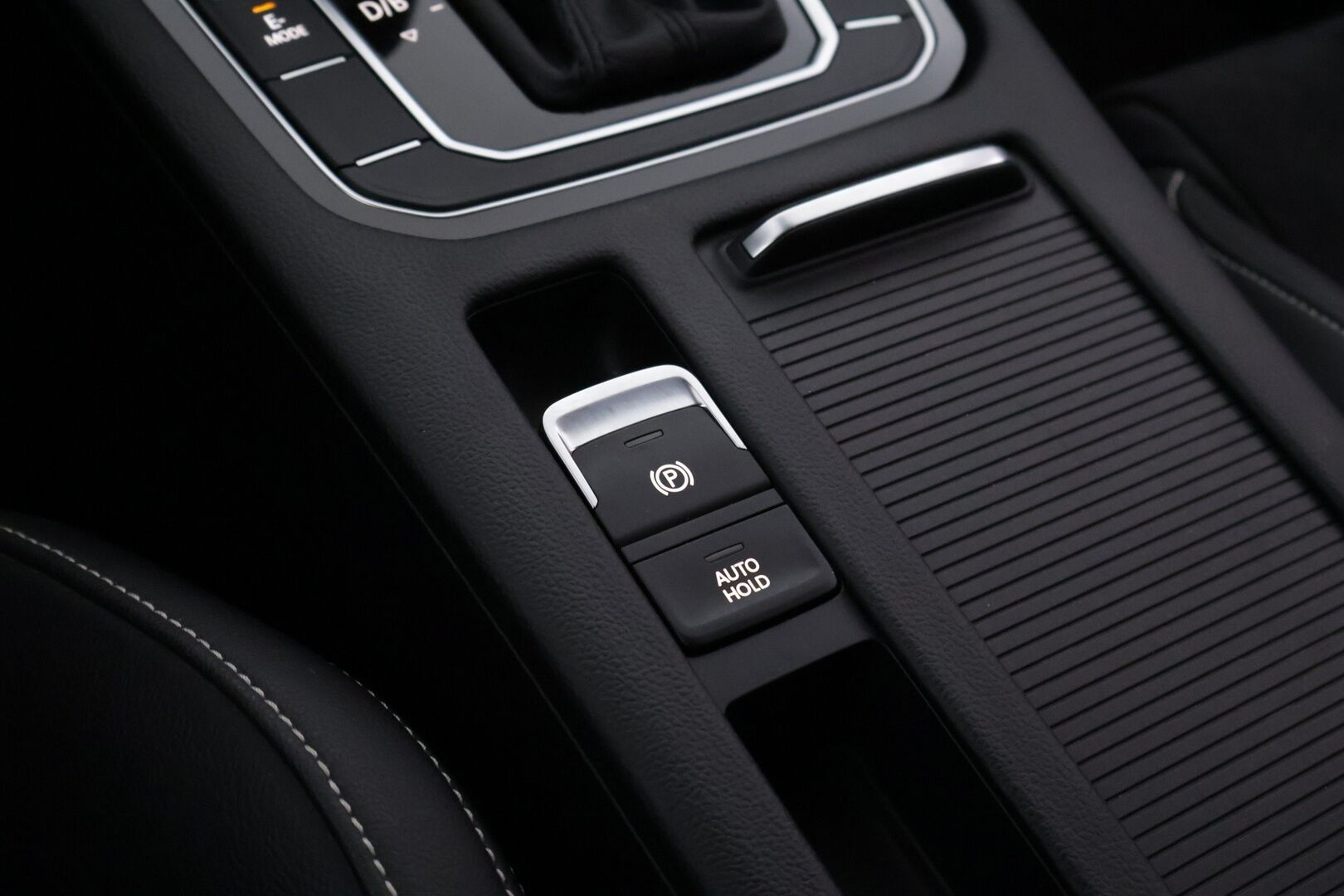 Volkswagen Passat 2020 13 kWh Variant GTE Plug-In Hybrid 160 kW DSG *Webasto / Adapt. vakkari / Koukku / Navi / Peruutuskamera / LED* - Koukullinen perhefarkku / 2x Laturit