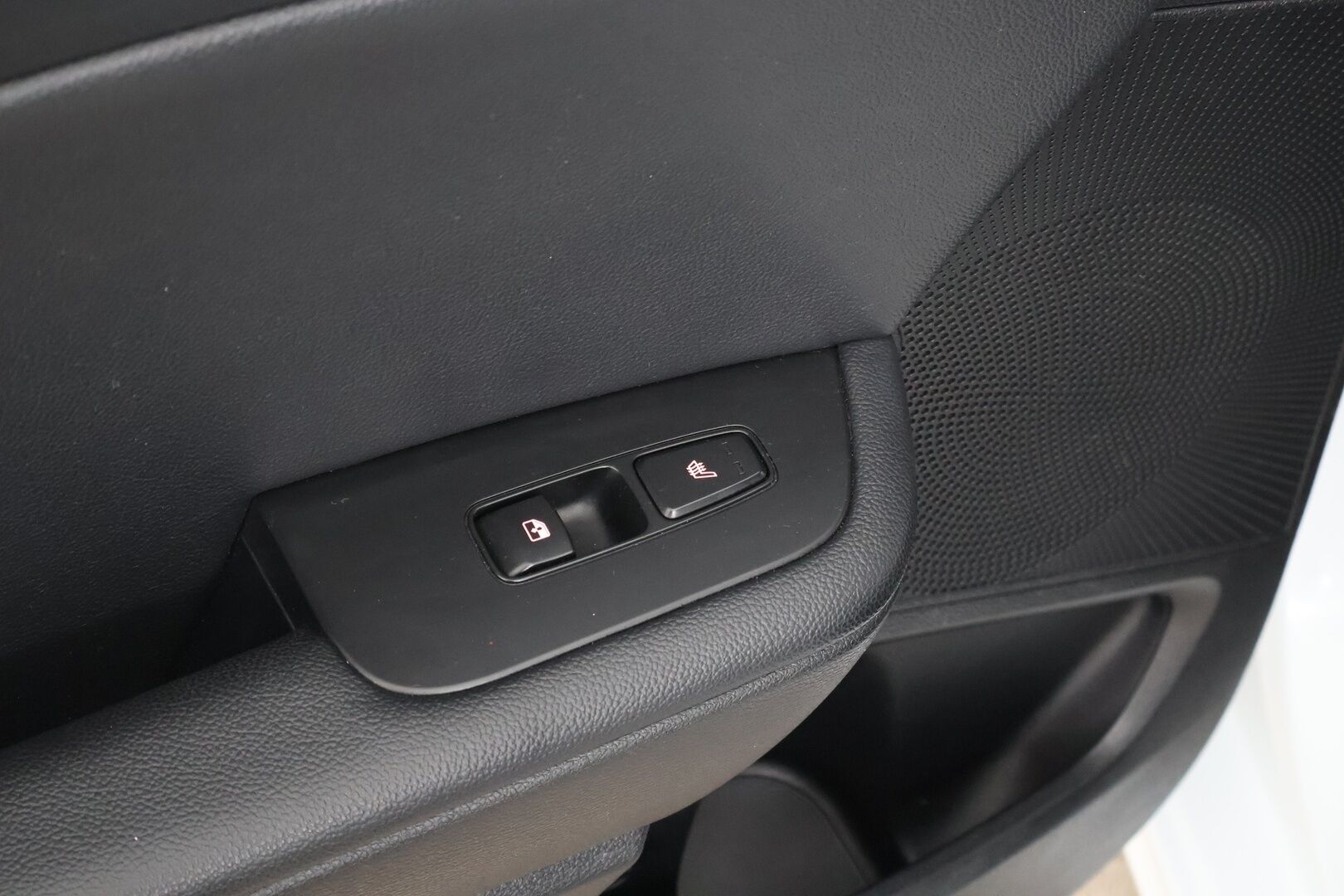 Kia Ceed 2020 1,6 GDI Plug-In Hybrid Business Premium SW DCT - - YritysOutlet - Myydään vain yrityksille - - YritysOutlet - Myydään vain yrityksille