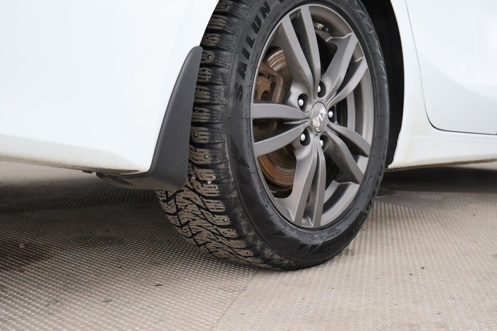 Kia Ceed 2020 1,6 GDI Plug-In Hybrid Business Premium SW DCT - - YritysOutlet - Myydään vain yrityksille - - YritysOutlet - Myydään vain yrityksille