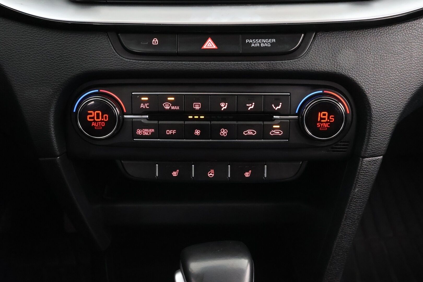 Kia Ceed 2020 1,6 GDI Plug-In Hybrid Business Premium SW DCT - - YritysOutlet - Myydään vain yrityksille - - YritysOutlet - Myydään vain yrityksille