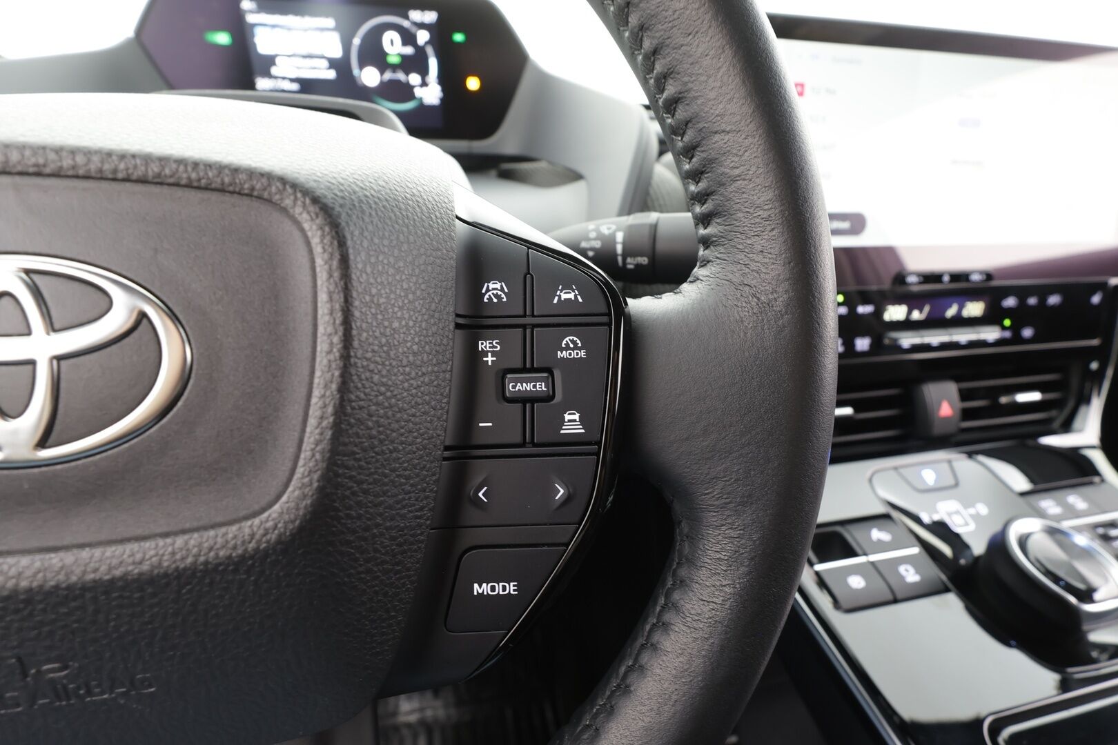 Toyota bZ4X 2022 Style AWD - Lämpöpumppu | JBL Audio | Adapt.Vakkari | Puolinahat Sähkösäädöin | LED | Navi | Keyless | Merkkihuollot | Huippuvarusteet!