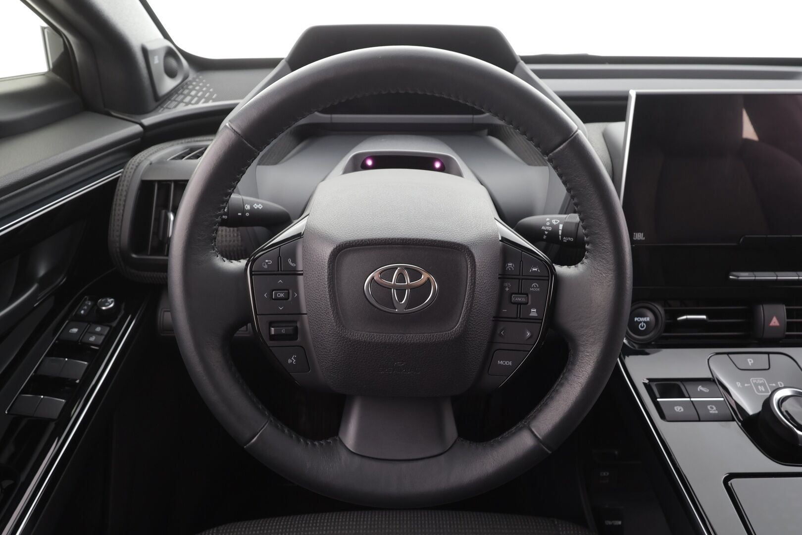 Toyota bZ4X 2022 Style AWD - Lämpöpumppu | JBL Audio | Adapt.Vakkari | Puolinahat Sähkösäädöin | LED | Navi | Keyless | Merkkihuollot | Huippuvarusteet!