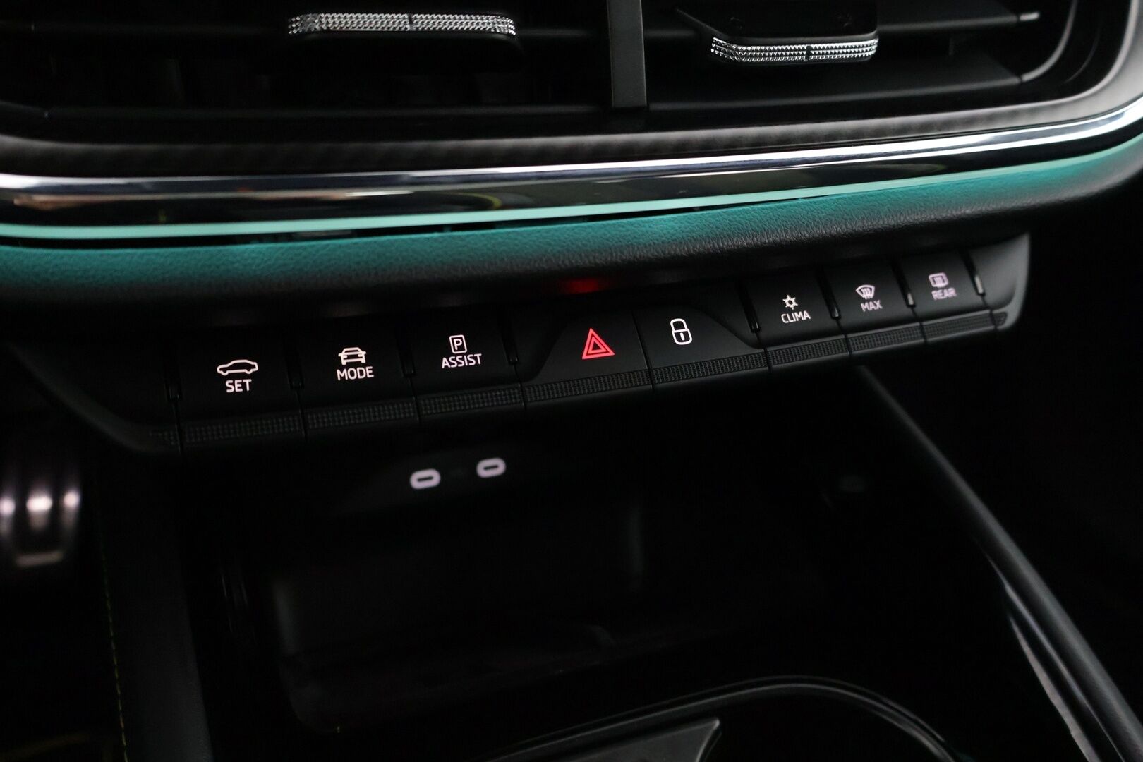 Skoda Enyaq 2023 Coupe 80x 4x4 RS iV - 3,99 % KORKOTARJOUS TÄHÄN AUTOON - * ACC / KeyLessGo / Blis / Crystal Lightning Matrix / P.Kamera / Muistipenkki