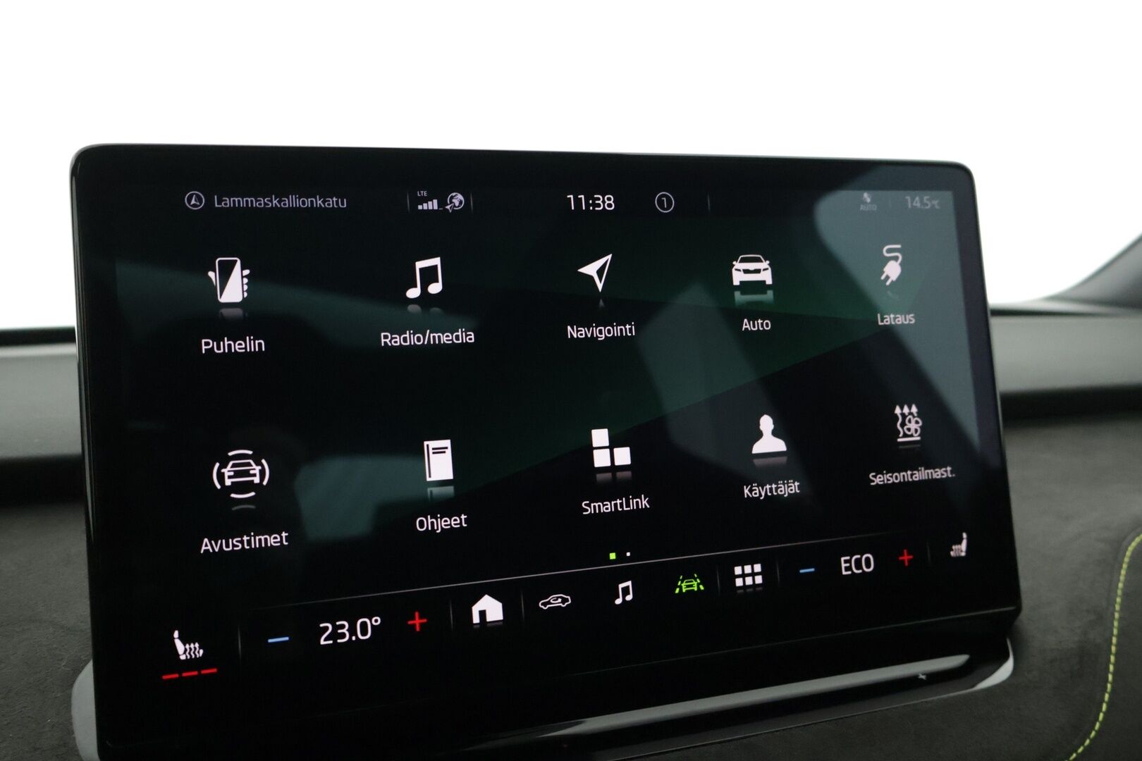 Skoda Enyaq 2023 Coupe 80x 4x4 RS iV - 3,99 % KORKOTARJOUS TÄHÄN AUTOON - * ACC / KeyLessGo / Blis / Crystal Lightning Matrix / P.Kamera / Muistipenkki
