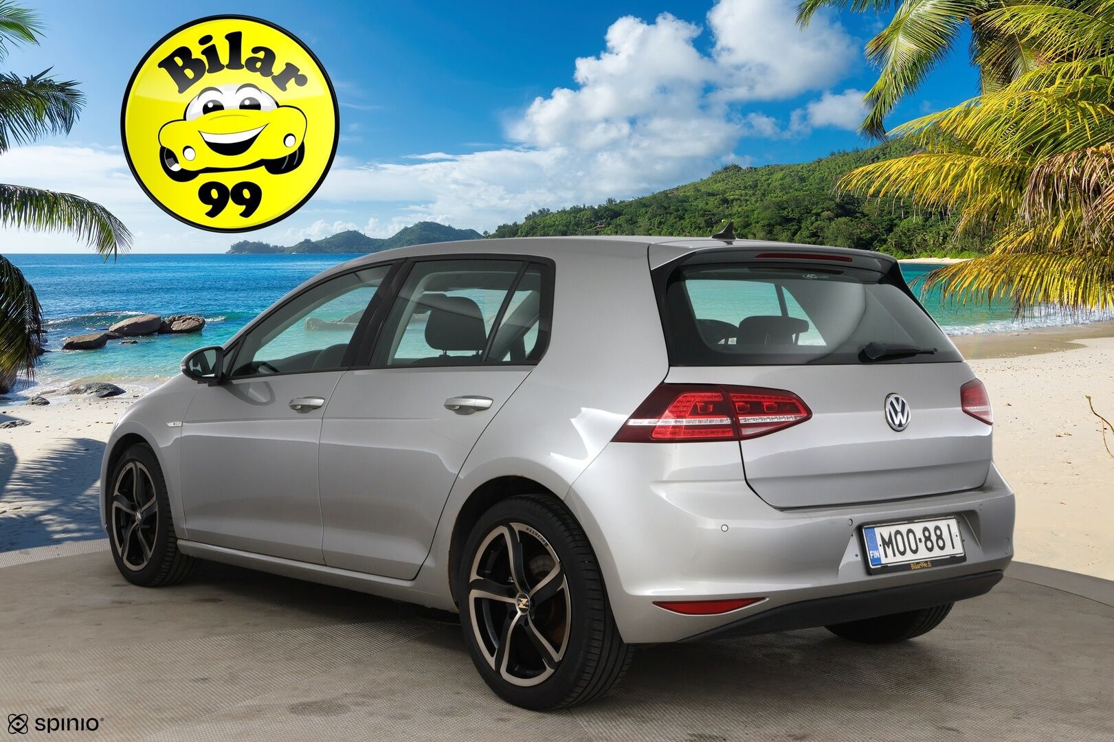 VOLKSWAGEN E-GOLF 2015 e-Golf 85kW / Vakkari / Navi / P. Tutkat /  LED / - Keyless / 2x Vanteet&Renkaat