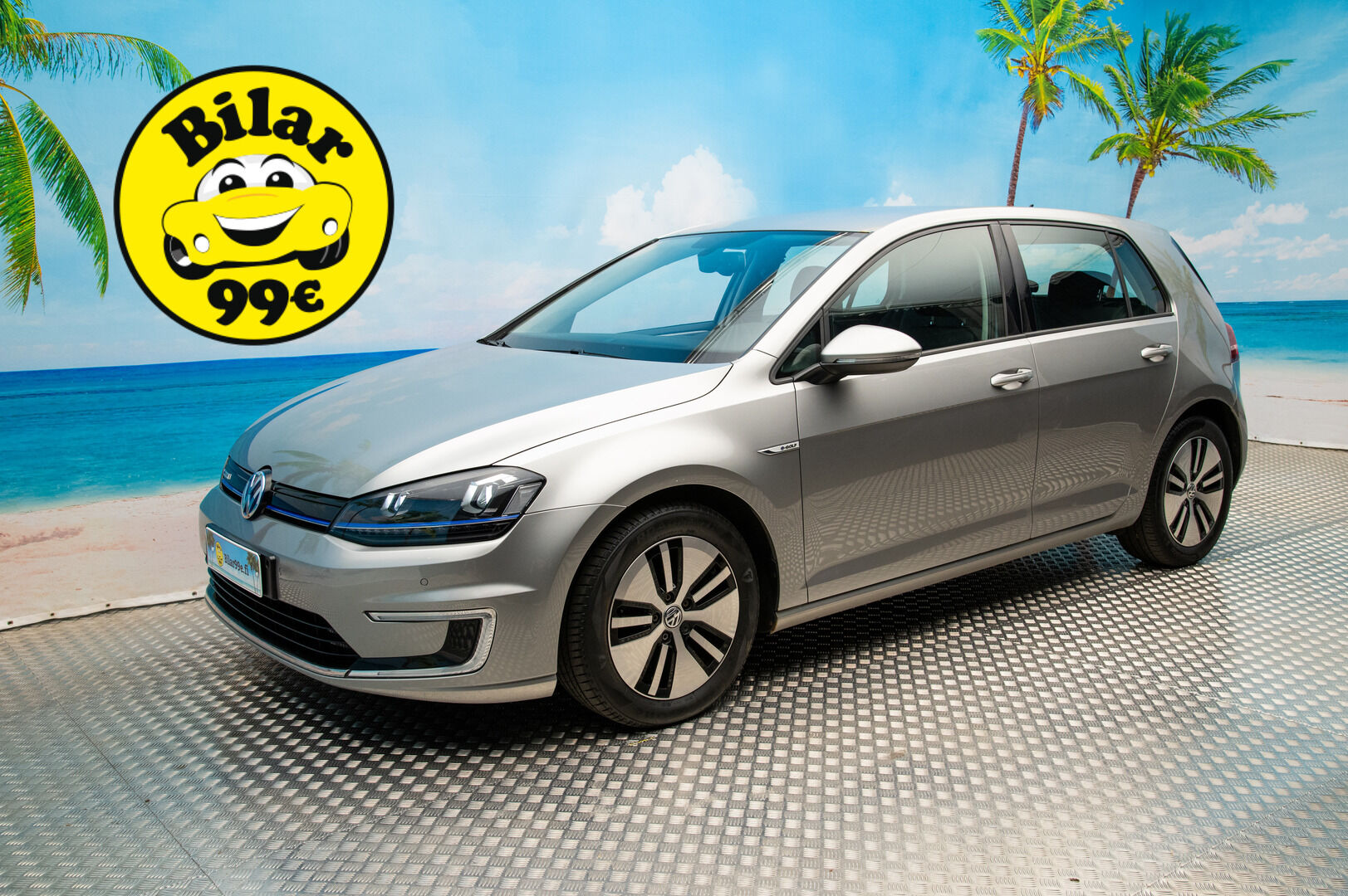 VOLKSWAGEN E-GOLF 2015 e-Golf 85kW / Vakkari / Navi / P. Tutkat /  LED / - Keyless / 2x Vanteet&Renkaat