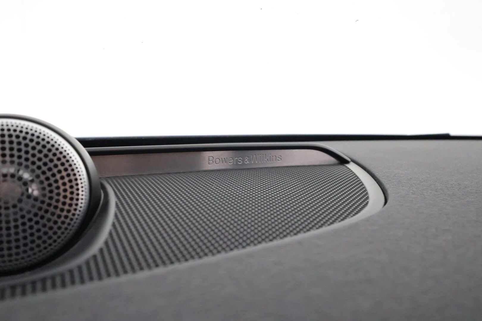 Volvo V90 2017 D5 AWD Inscription aut **HUD / Panorama / 360° Kamera / Adapt.Vakkari / Sporttipenkit Muistilla / Full-LED** - 3,99 % KORKOTARJOUS TÄHÄN AUTOON - Bowers&Wilkins / Digimittaristo / Navi / Kaistavahti / KeylessGO / 2x Renkaat