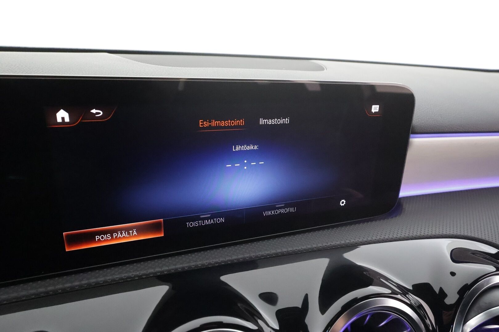 Mercedes-Benz A 2023 250 e A Business AMG Edition * Widescreen / Vakkari / LED / Sporttipenkit / P.kamera / Apple&Android * - 1.Om Suomi-auto / Kahdet renkaat ja vanteet