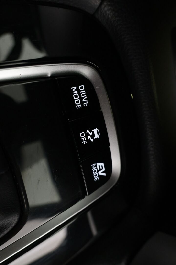Toyota Corolla Cross 2023 2.0 Hybrid Launch Edition - ACC | P. kamera | BLIS | Bluetooth | Metalliväri | Sähkökontti | Ratinlämmitin | 