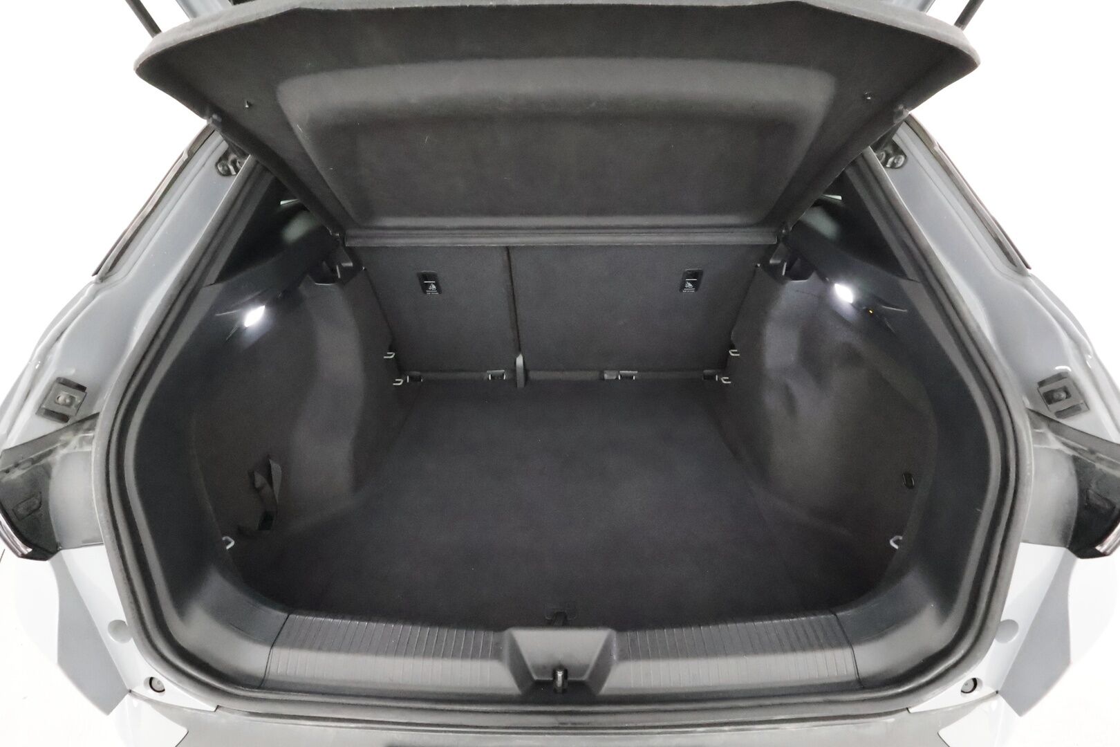 Volkswagen ID.4 2023 Pro Performance 150kW * ILP / Koukku / ACC / LED / P.tutkat / Navi / Kaistavahti / Digimittaristo * - 1-om Suomi-auto / Akku kuntotarkastettu SoH 94,7% /  2x Latauskaapelit / Kahdet renkaat / Merkkihuollettu! - HULLU BLACKWEEK KORKOTARJOUS 2,49%