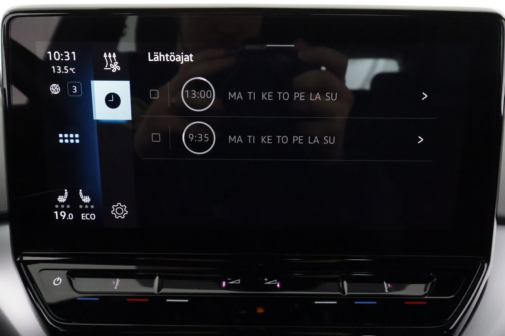 Volkswagen ID.4 2023 Pro Performance 150kW * ILP / Koukku / ACC / LED / P.tutkat / Navi / Kaistavahti / Digimittaristo * - 1-om Suomi-auto / Akku kuntotarkastettu SoH 94,7% /  2x Latauskaapelit / Kahdet renkaat / Merkkihuollettu! - HULLU BLACKWEEK KORKOTARJOUS 2,49%