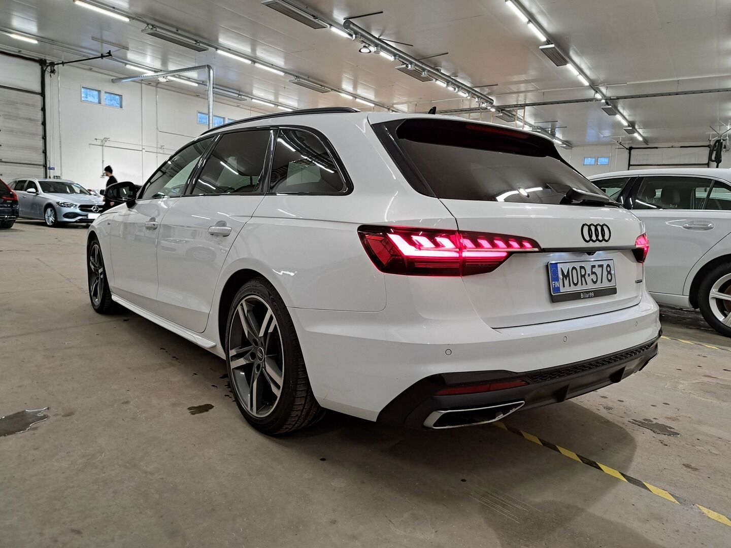 Audi A4 2023 Avant Business S line 40 TFSI 150 kW MHEV quattro S tronic * 1-om. Suomi-auto / Webasto / ACC / P.kamera / Koukku * - TULOSSA MYYNTIIN!