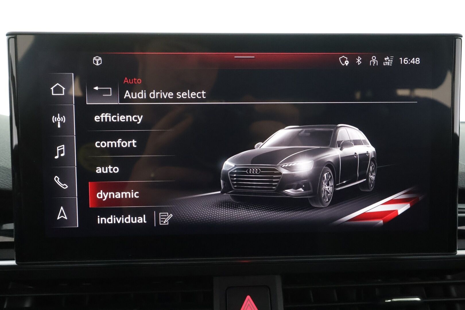 Audi A4 2023 Avant Business S line 40 TFSI 150 kW MHEV quattro S tronic - ACC | P.kamera | Matrix LED | Koukku | Webasto | Sähköpenkit | Suomi-auto | Kahdet renkaat aluvanteilla