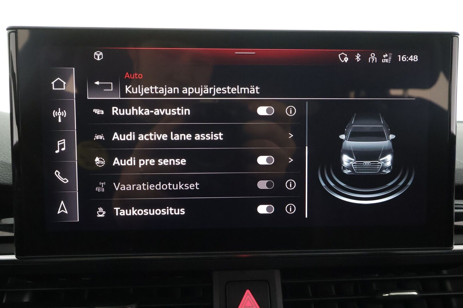 Audi A4 2023 Avant Business S line 40 TFSI 150 kW MHEV quattro S tronic - ACC | P.kamera | Matrix LED | Koukku | Webasto | Sähköpenkit | Suomi-auto | Kahdet renkaat aluvanteilla