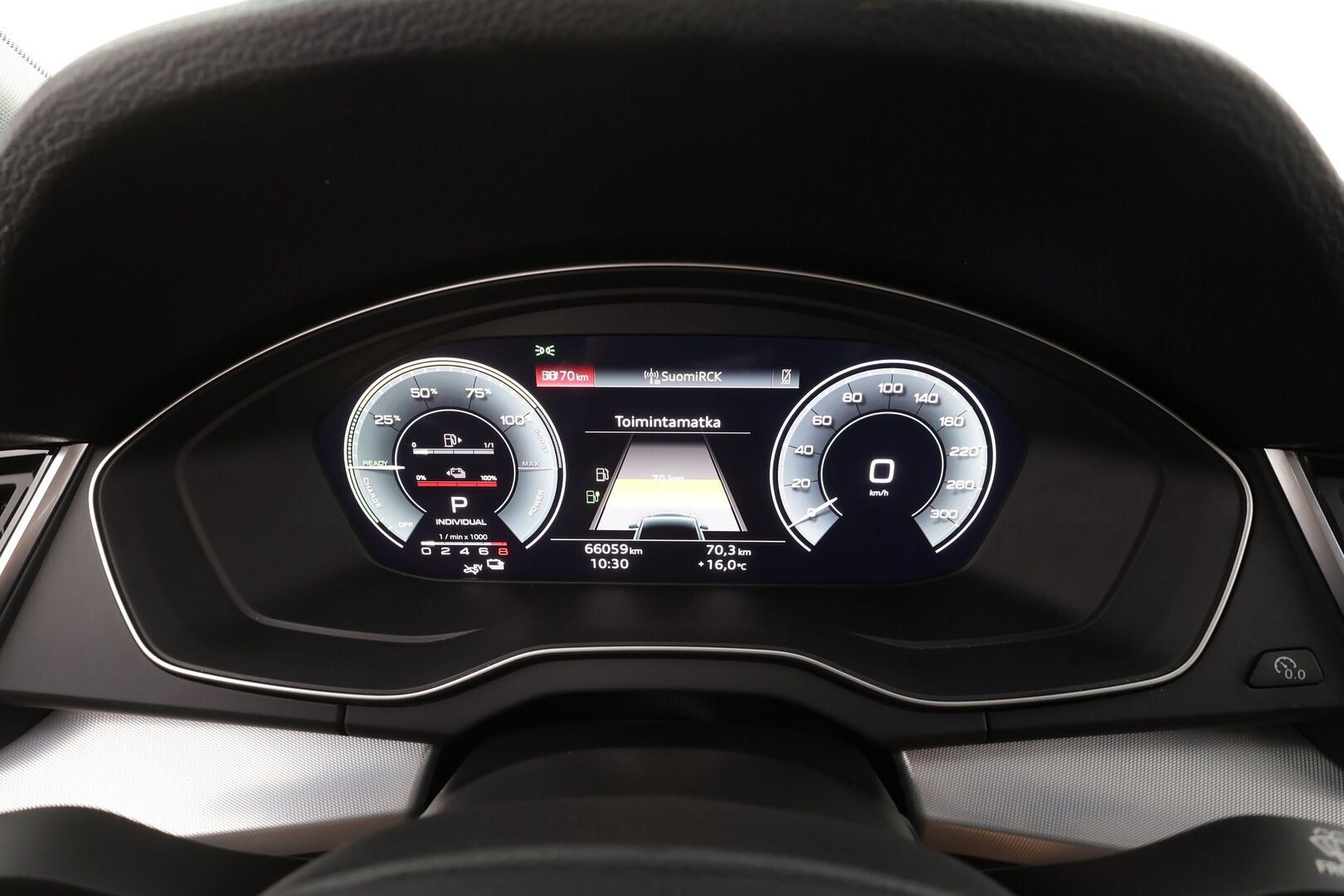 Audi Q5 2023 Progress 50 TFSI e 220 kW quattro S tronic - ACC | Koukku | LED | P.Kamera | Urheiluistuimet | Keyless | Apple&Android | SOH 98.7% 1.Om Suomi auto | Kahdet renkaat Audin alumiinivantein | Kot i& Kauppalaturi |