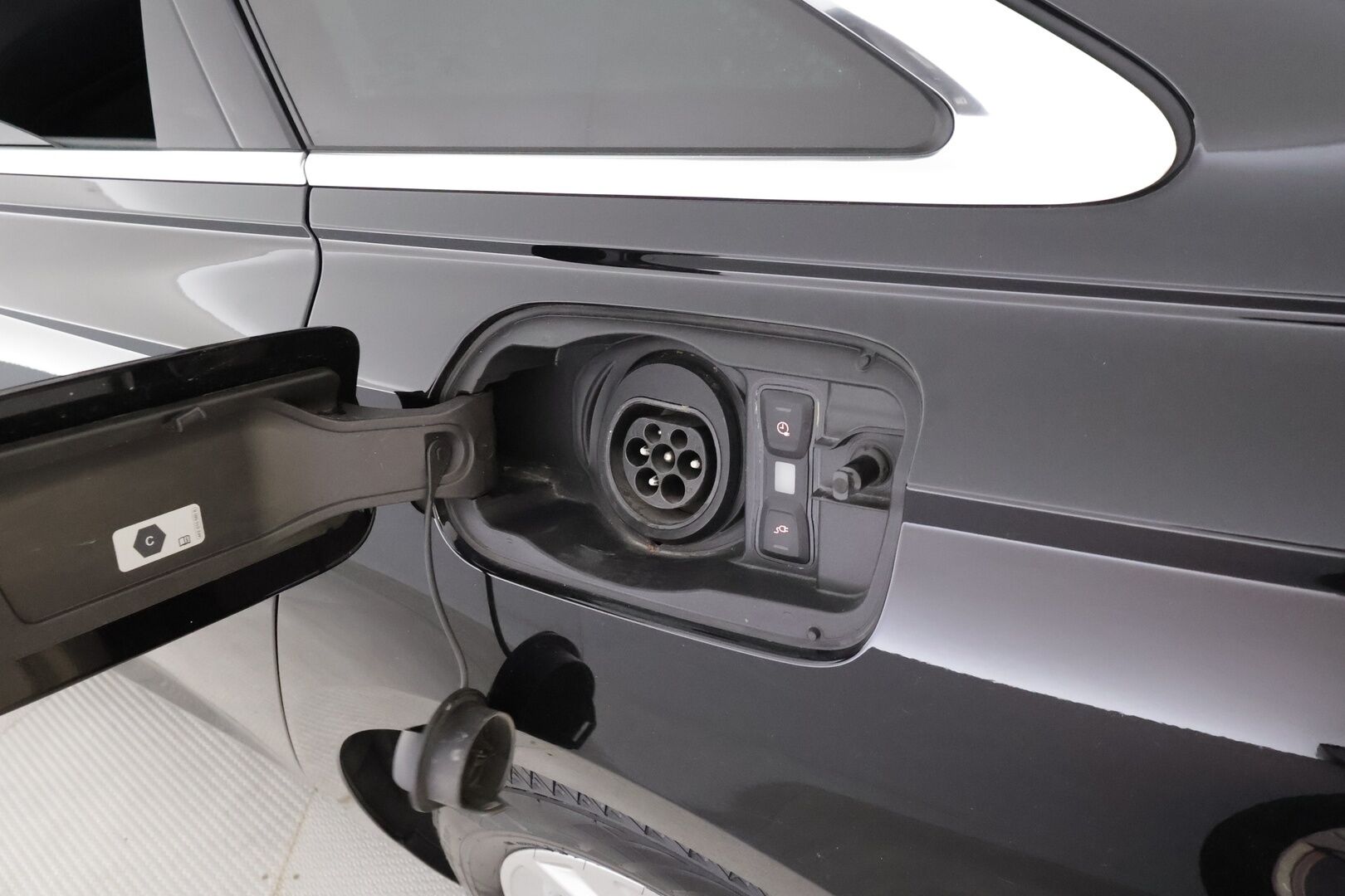 Audi A6 2023 Sedan Progress Plus 50 TFSI e quattro S tronic - | ACC | Koukku | LED | Muistipenkki | Sporttinahat | Digimittaristo | P.kamera | Keyless | Apple&Android | 1.Om suomi-auto | Kahdet Renkaat | Merkkihuollettu |