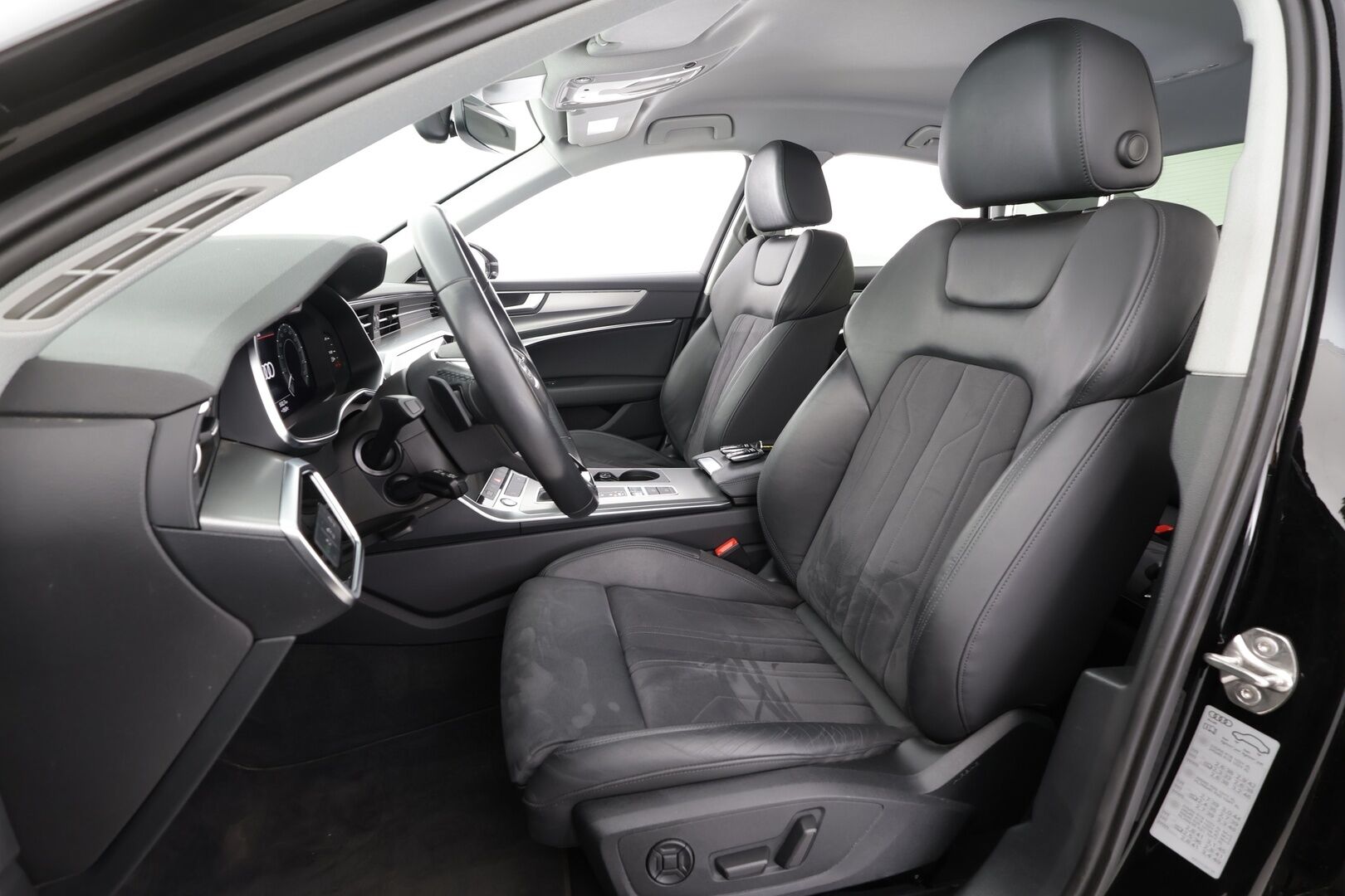 Audi A6 2023 Sedan Progress Plus 50 TFSI e quattro S tronic - | ACC | Koukku | LED | Muistipenkki | Sporttinahat | Digimittaristo | P.kamera | Keyless | Apple&Android | 1.Om suomi-auto | Kahdet Renkaat | Merkkihuollettu |