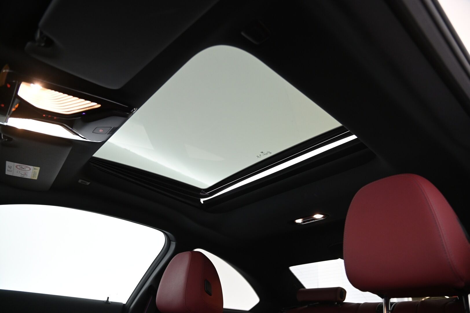 BMW 220 2022 d A G42 Coupé M-Sport * HUD / Kattoluukku / H&K / ACC / 360*Kamera * - 3,99 % KORKOTARJOUS TÄHÄN AUTOON - * Todella näyttävä harvinaisuus / 2x renkailla / Jäätävillä varusteilla *