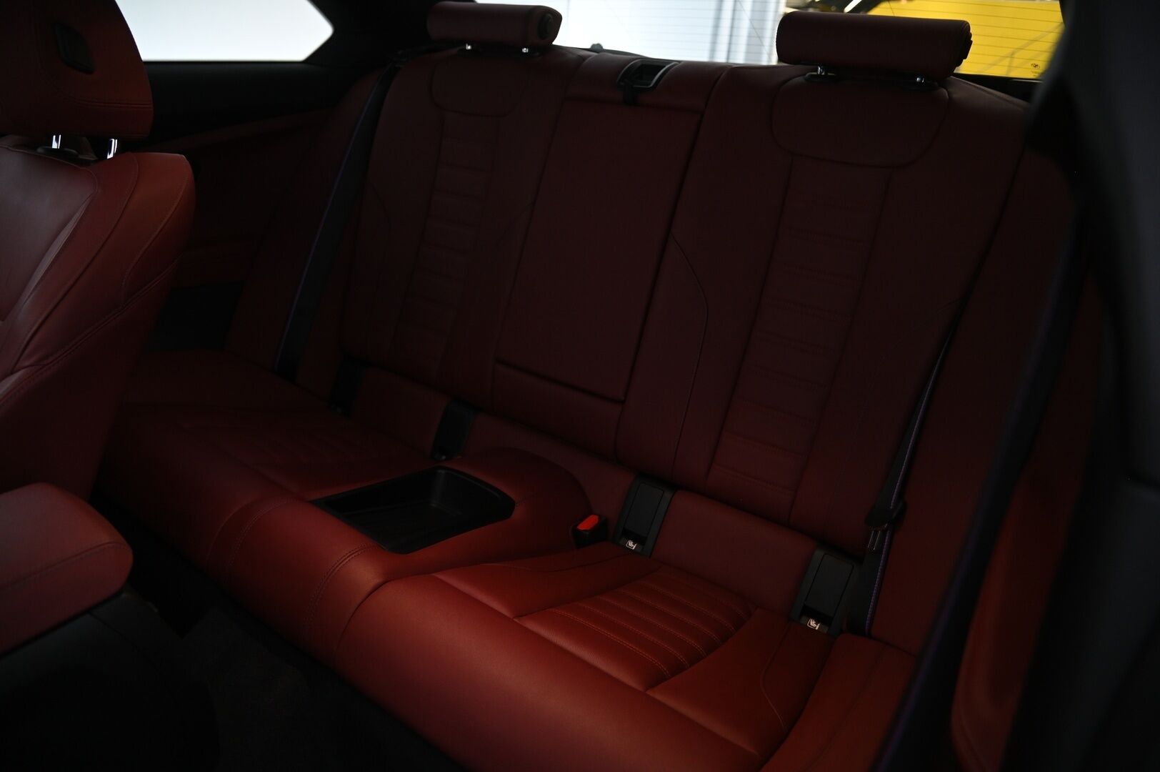 BMW 220 2022 d A G42 Coupé M-Sport * HUD / Kattoluukku / H&K / ACC / 360*Kamera * - 3,99 % KORKOTARJOUS TÄHÄN AUTOON - * Todella näyttävä harvinaisuus / 2x renkailla / Jäätävillä varusteilla *