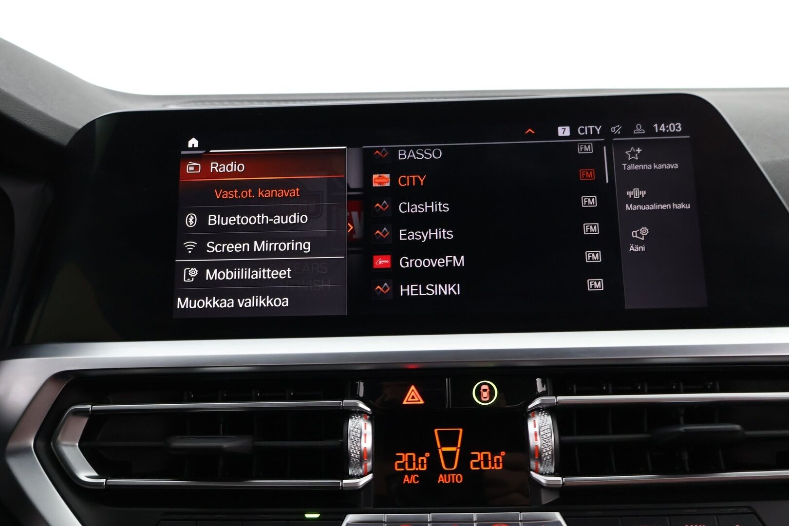 BMW 220 2022 d A G42 Coupé M-Sport * HUD / Adapt.Vakkari / Harman&Kardon / Vetokoukku / Vernasca Nahkasisusta / Adapt.LED - * Todella näyttävä harvinaisuus / 2x renkailla / Jäätävillä varusteilla *