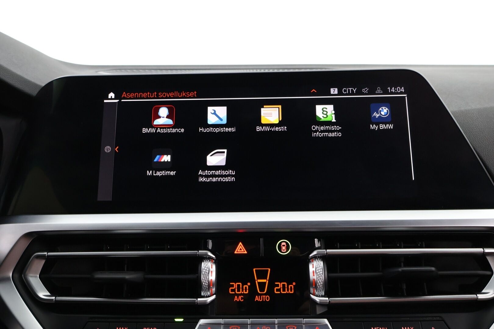 BMW 220 2022 d A G42 Coupé M-Sport * HUD / Adapt.Vakkari / Harman&Kardon / Vetokoukku / Vernasca Nahkasisusta / Adapt.LED - * Todella näyttävä harvinaisuus / 2x renkailla / Jäätävillä varusteilla *