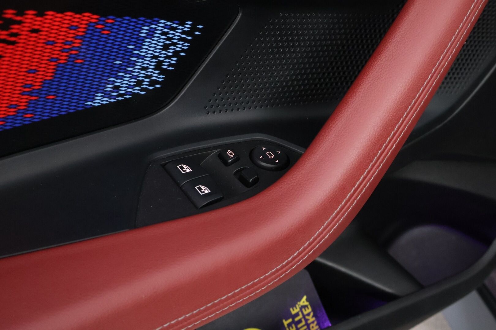 BMW 220 2022 d A G42 Coupé M-Sport * HUD / Adapt.Vakkari / Harman&Kardon / Vetokoukku / Vernasca Nahkasisusta / Adapt.LED - * Todella näyttävä harvinaisuus / 2x renkailla / Jäätävillä varusteilla *