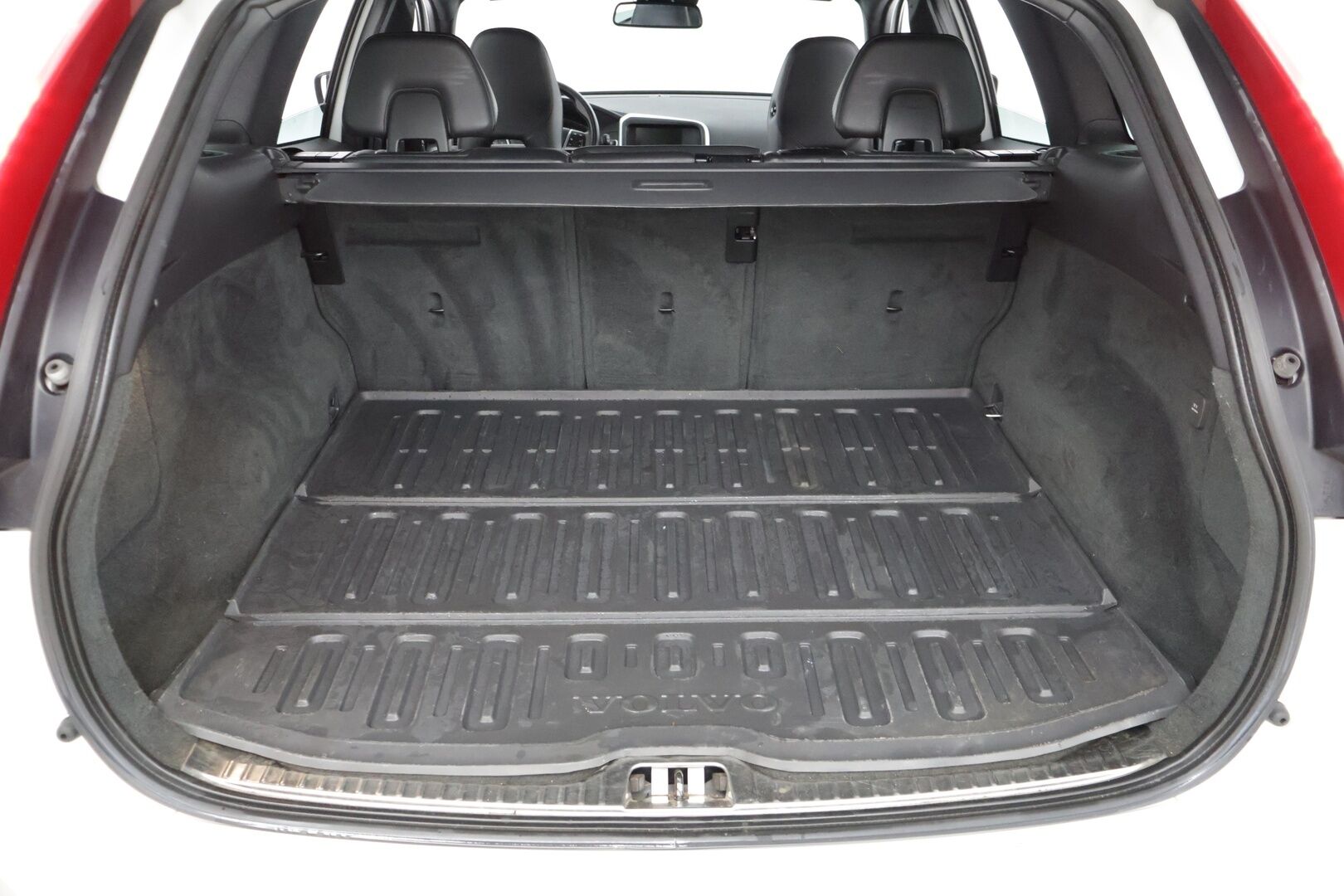 Volvo XC60 2014 D5 AWD aut R-Design Polestar - Digimittari / Webasto / Koukku / Nahat