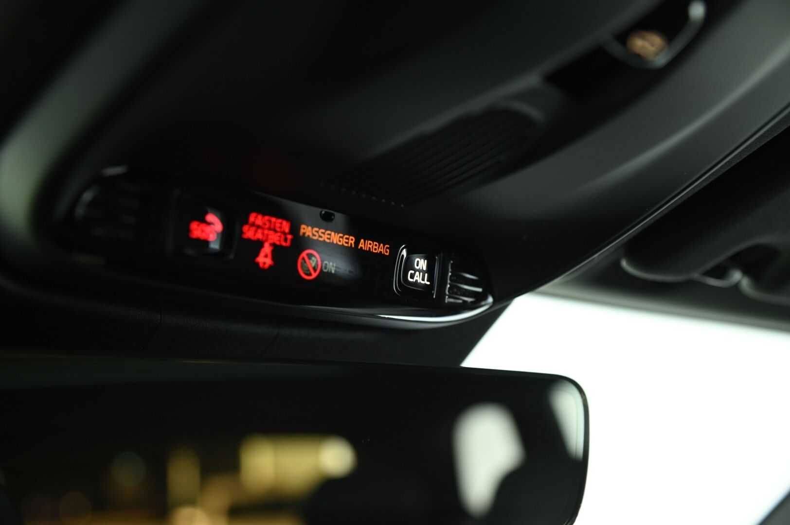 Volvo XC60 2018 T8 AWD R-Design aut **ACC  / Pilot assist / Panorama / Keyless / S.Koukku** - Särmä huoltohistoria! / Hieno kuntoinen! / Akku kuntotarkastettu