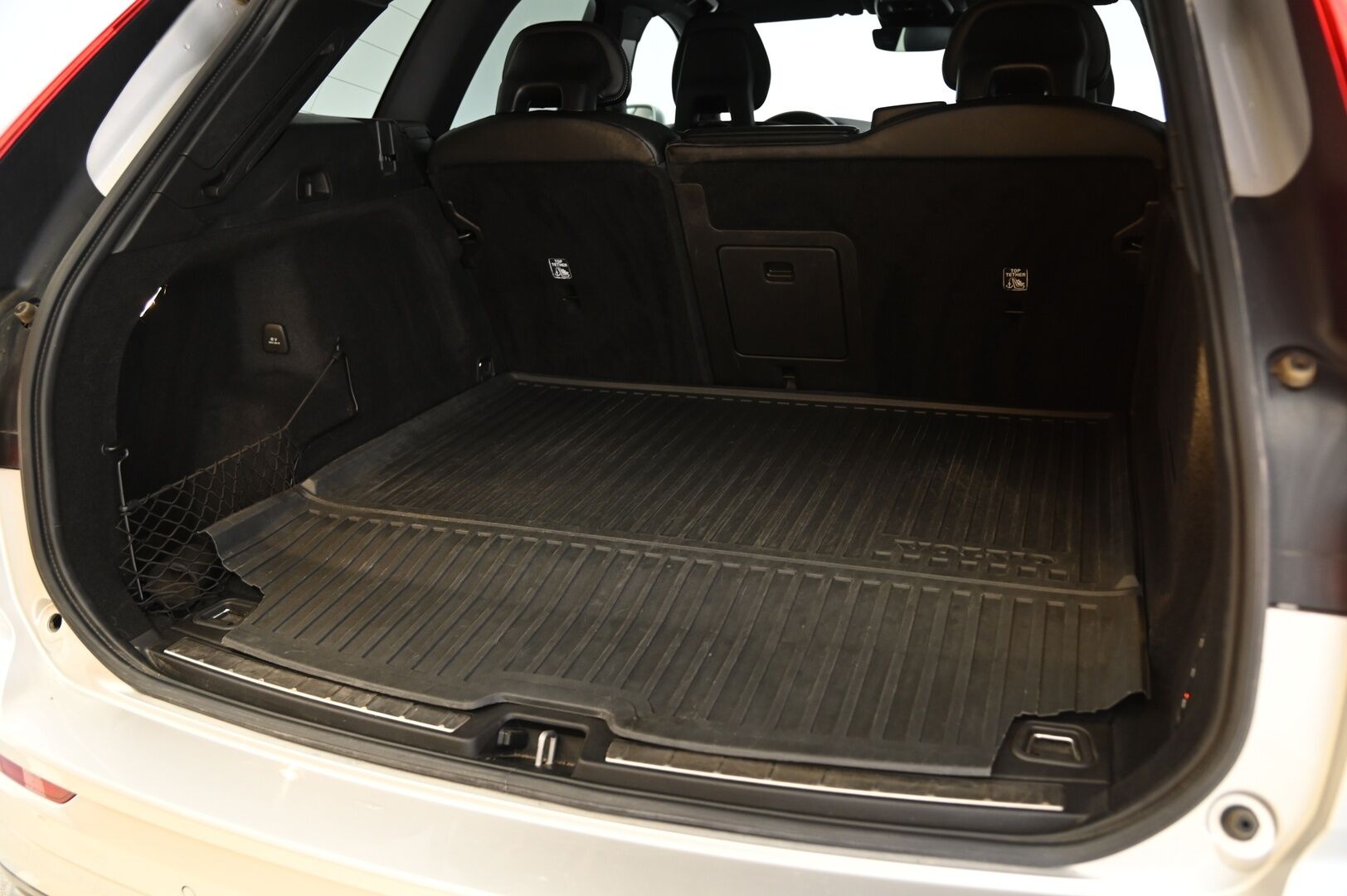 Volvo XC60 2018 T8 AWD R-Design aut **ACC  / Pilot assist / Panorama / Keyless / S.Koukku** - Särmä huoltohistoria! / Hieno kuntoinen! / Akku kuntotarkastettu