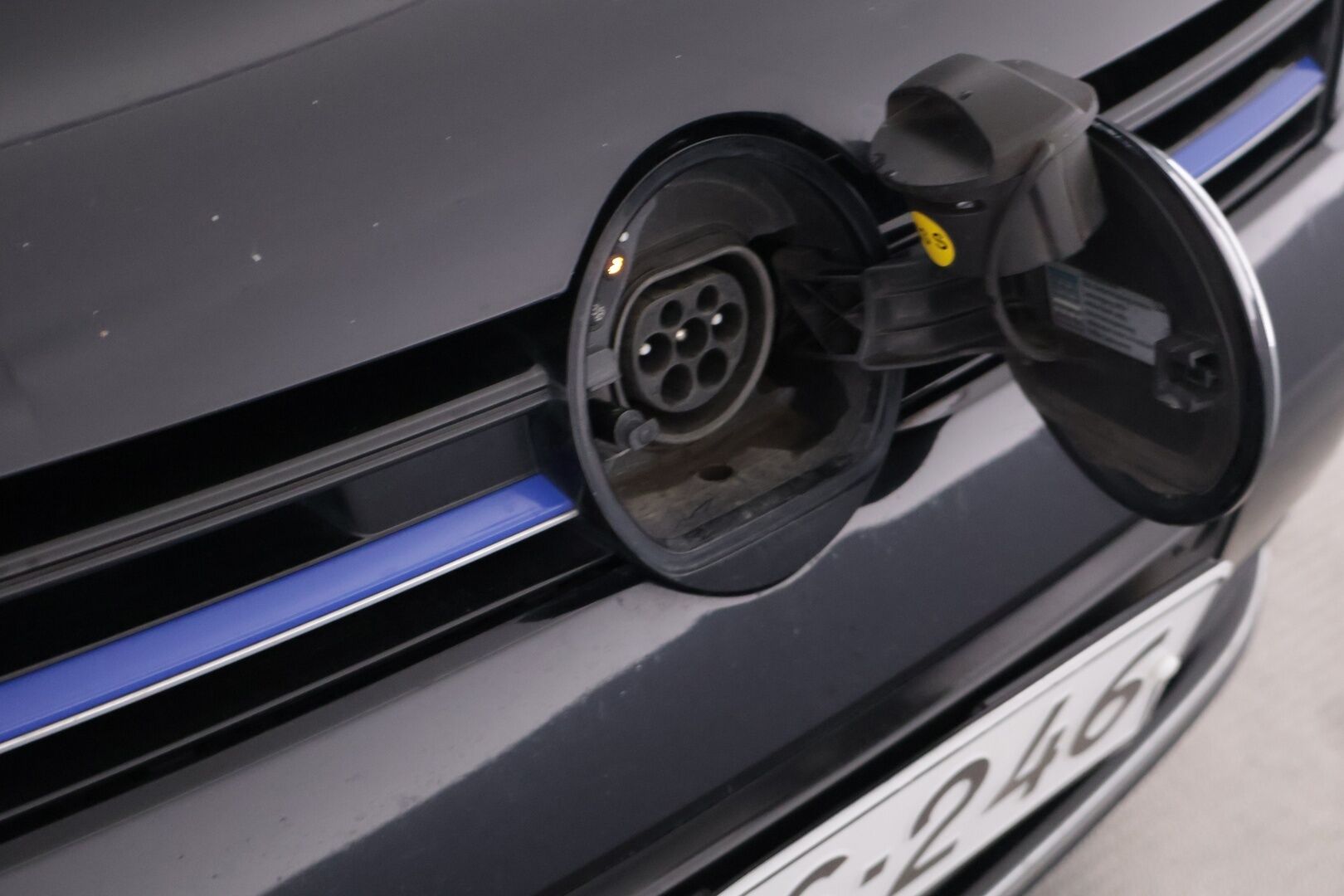 VOLKSWAGEN GOLF 2015 GTE Plug-In Hybrid 150kW - *ACC | Navigointi | LED-ajovalot | Front assist | Kattavasti huollettu | 2x Renkaat & Vanteet*