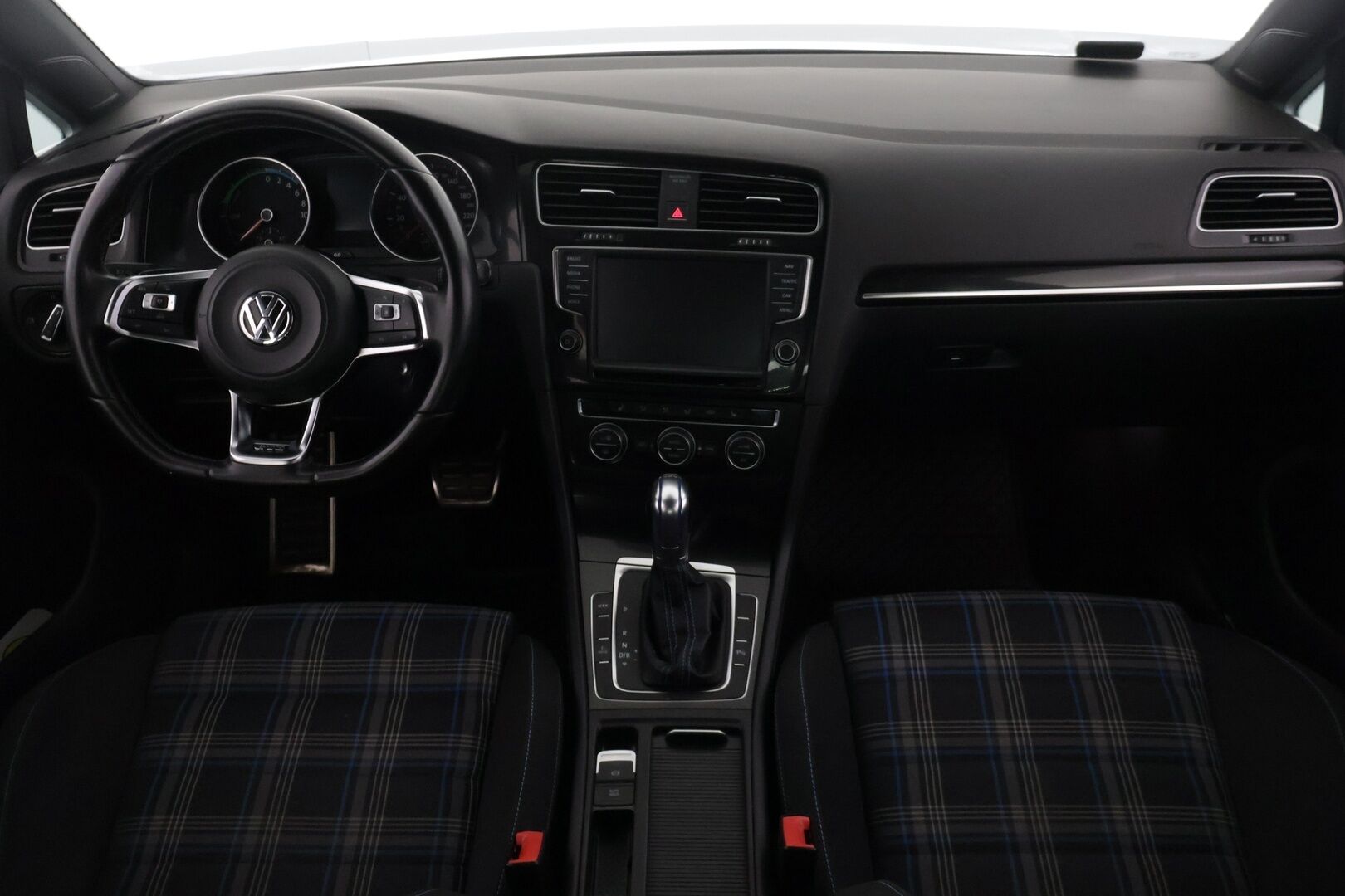 VOLKSWAGEN GOLF 2015 GTE Plug-In Hybrid 150kW - *ACC | Navigointi | LED-ajovalot | Front assist | Kattavasti huollettu | 2x Renkaat & Vanteet*