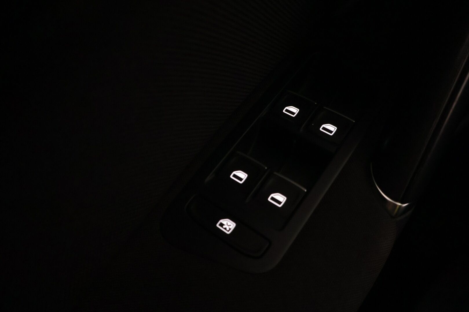 VOLKSWAGEN GOLF 2015 GTE Plug-In Hybrid 150kW - *ACC | Navigointi | LED-ajovalot | Front assist | Kattavasti huollettu | 2x Renkaat & Vanteet*
