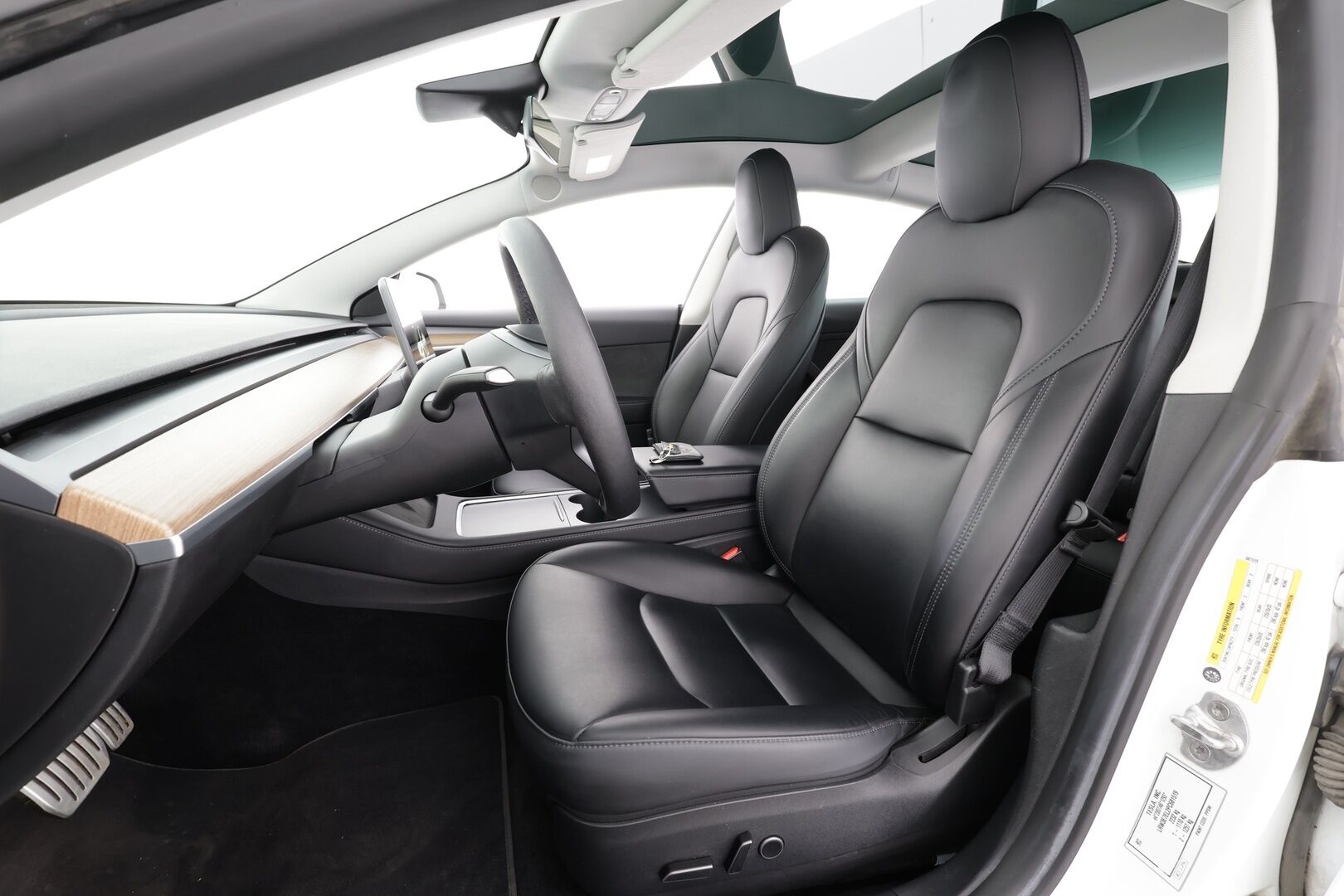 Tesla Model 3 2023 Performance * Lasikatto / ILP / ACC / Matrix-LED / P.Kamera / Muistipenkki / Premium Audio / Navi / Kaistavahti * - 1-om Suomi-auto / Akku kuntotarkastettu / Kahdet renkaat - HULLU BLACKWEEK KORKOTARJOUS 2,49%