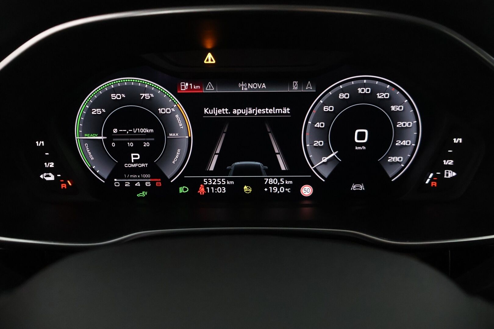 Audi Q3 2021 45 TFSI e 180 kW S tronic Business *Vakkari / Bang & Olufsen-äänentoisto / Digimittaristo / Koukku* - *2x Renkaat & Vanteet / Kattavasti huollettu* - HULLUT AVAJAISHULINAT KORKOTARJOUS 3,29 %