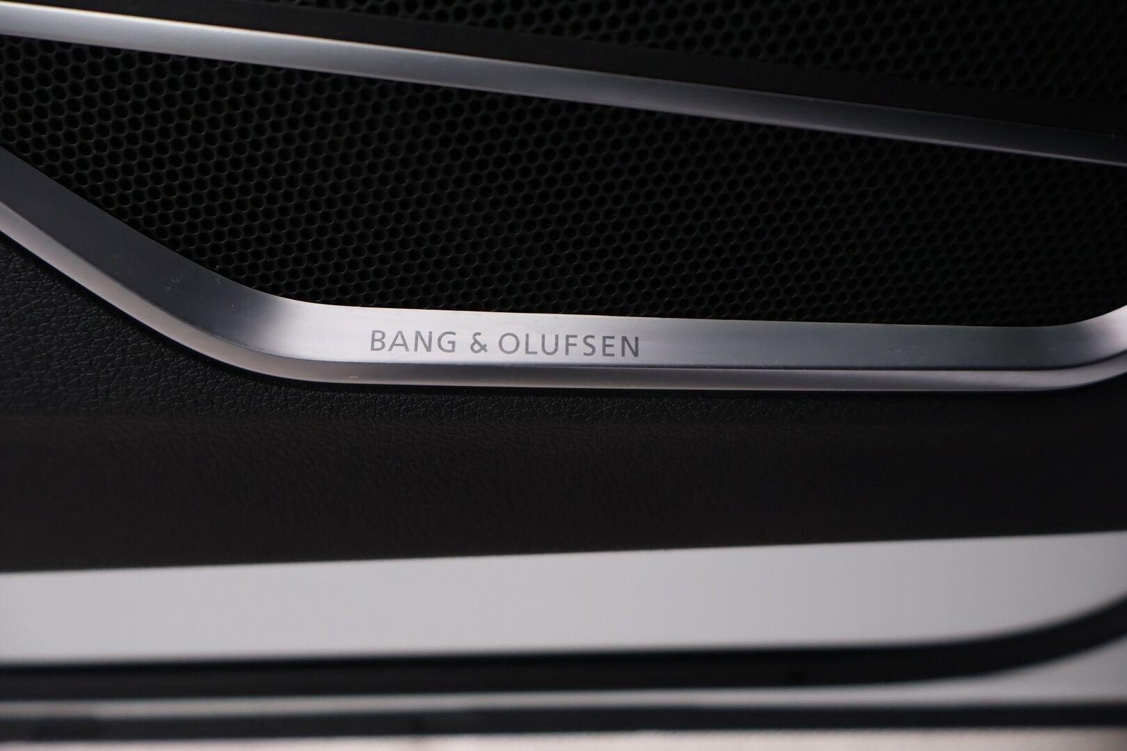 Audi Q3 2021 45 TFSI e 180 kW S tronic Business *Vakkari / Bang & Olufsen-äänentoisto / Digimittaristo / Koukku* - *2x Renkaat & Vanteet / Kattavasti huollettu* - HULLUT AVAJAISHULINAT KORKOTARJOUS 3,29 %