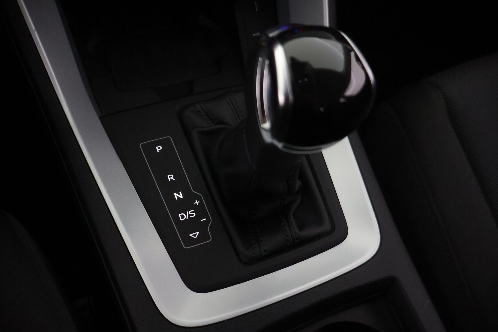 Audi Q3 2021 45 TFSI e 180 kW S tronic Business *Vakkari / Bang & Olufsen-äänentoisto / Digimittaristo / Koukku* - *2x Renkaat & Vanteet / Kattavasti huollettu* - HULLUT AVAJAISHULINAT KORKOTARJOUS 3,29 %