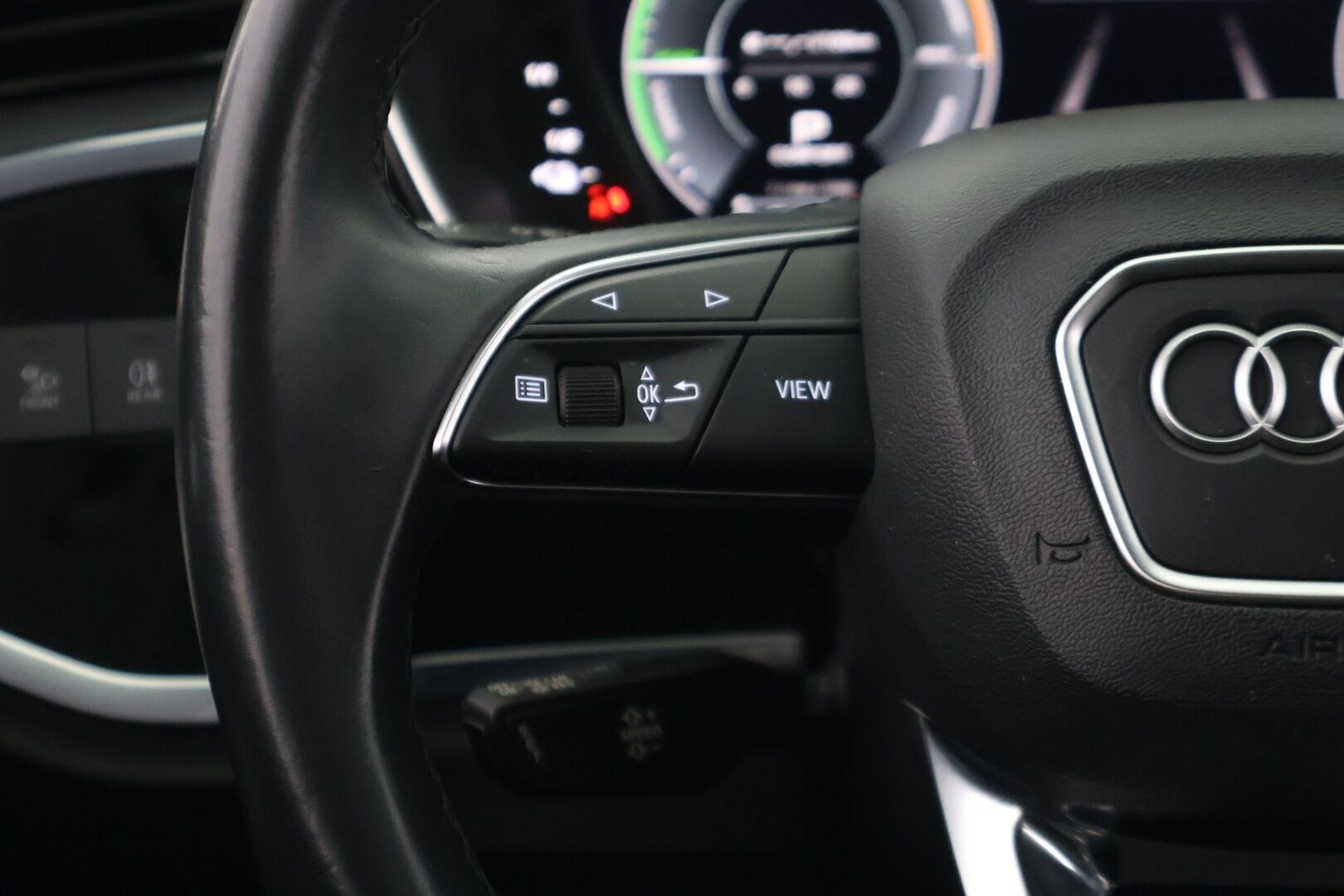 Audi Q3 2021 45 TFSI e 180 kW S tronic Business *Vakkari / Bang & Olufsen-äänentoisto / Digimittaristo / Koukku* - *2x Renkaat & Vanteet / Kattavasti huollettu* - HULLUT AVAJAISHULINAT KORKOTARJOUS 3,29 %