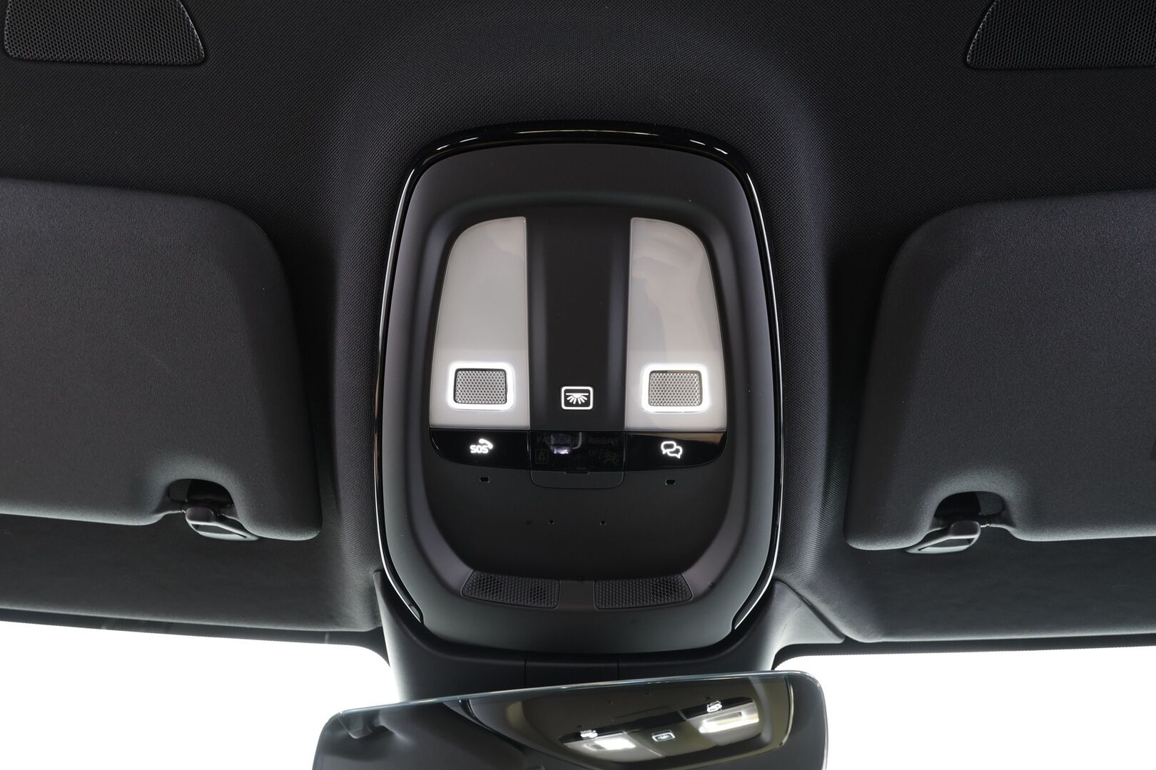 Volvo V60 2023 T8 AWD Long Range High Performance Plus Dark aut - | ACC | Sporttipenkit muistilla | Full-LED Active | Pilot Assist | BLIS | Puolinahat | Keyless | P.kamera | Lämm. ratti | 2x renkaat aluin | 1-om suomiauto |