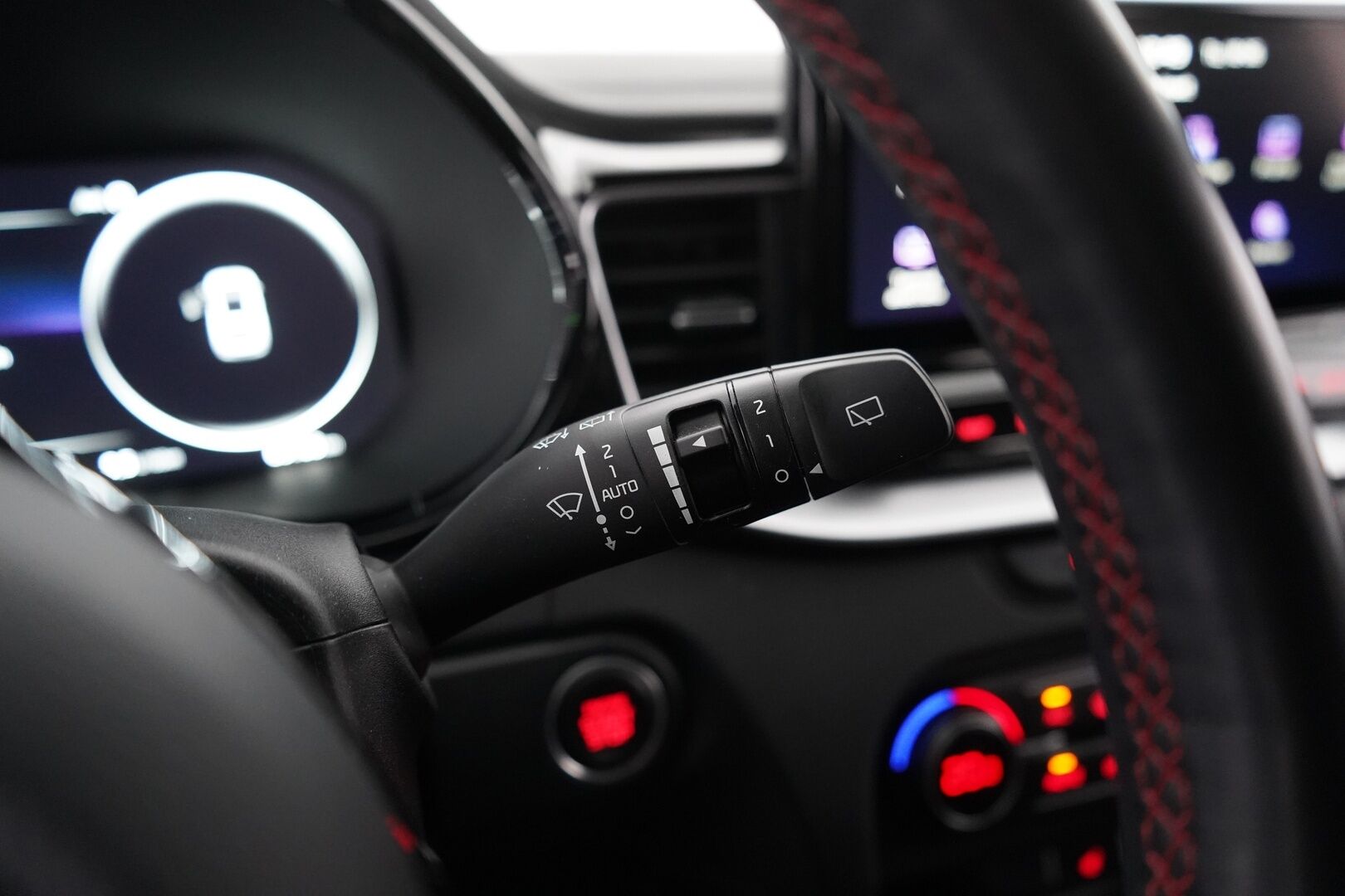 Kia ProCeed 2023 1,6 T-GDI 204hv GT Business Premium DCT - Webasto | GT-Line | JBL | ACC | LED | Kamera | Muistipenkki | Ohjauspyörän lämmitys | Kaistavahti | Viimeisin huolto 88tkm | Suomi-auto | Kahdet renkaat aluvantein