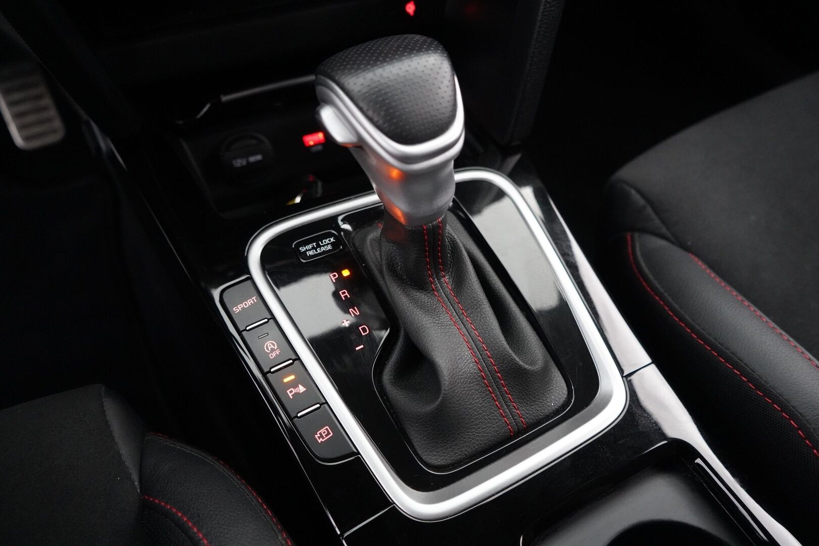 Kia ProCeed 2023 1,6 T-GDI 204hv GT Business Premium DCT - Webasto | GT-Line | JBL | ACC | LED | Kamera | Muistipenkki | Ohjauspyörän lämmitys | Kaistavahti | Viimeisin huolto 88tkm | Suomi-auto | Kahdet renkaat aluvantein
