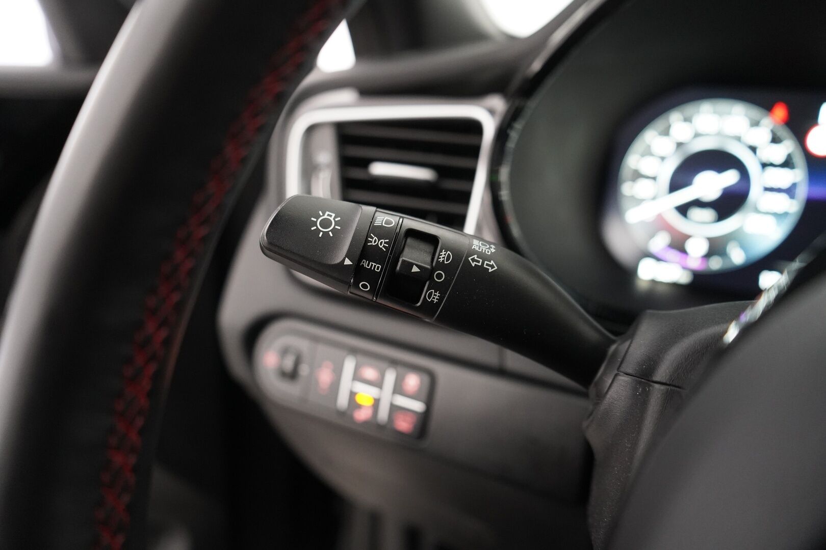 Kia ProCeed 2023 1,6 T-GDI 204hv GT Business Premium DCT - Webasto | GT-Line | JBL | ACC | LED | Kamera | Muistipenkki | Ohjauspyörän lämmitys | Kaistavahti | Viimeisin huolto 88tkm | Suomi-auto | Kahdet renkaat aluvantein