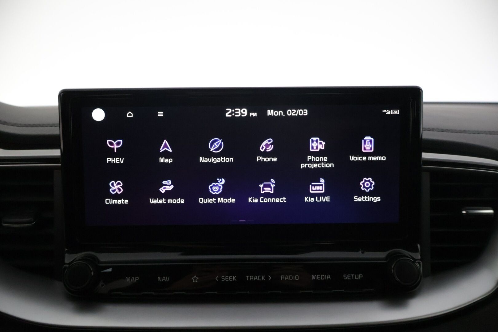 Kia Ceed 2023 1,6 GDI Plug-In Hybrid Business Premium SW DCT * Adapt. vakkari / P. Kamera / BLIS / Ilm. Nahat / Muistipenkki / Keyless / LED * - Merkkihuollettu 1 om. Suomi-auto / Kahdet renkaat Kian alumiinivanteilla! / Lohkolämmitin 