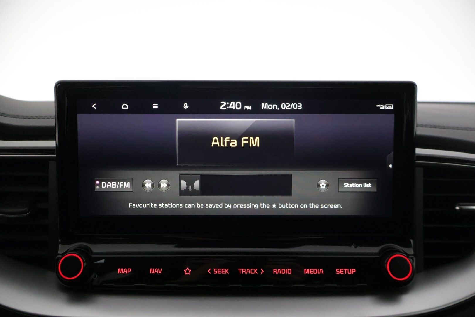 Kia Ceed 2023 1,6 GDI Plug-In Hybrid Business Premium SW DCT * Adapt. vakkari / P. Kamera / BLIS / Ilm. Nahat / Muistipenkki / Keyless / LED * - Merkkihuollettu 1 om. Suomi-auto / Kahdet renkaat Kian alumiinivanteilla! / Lohkolämmitin 