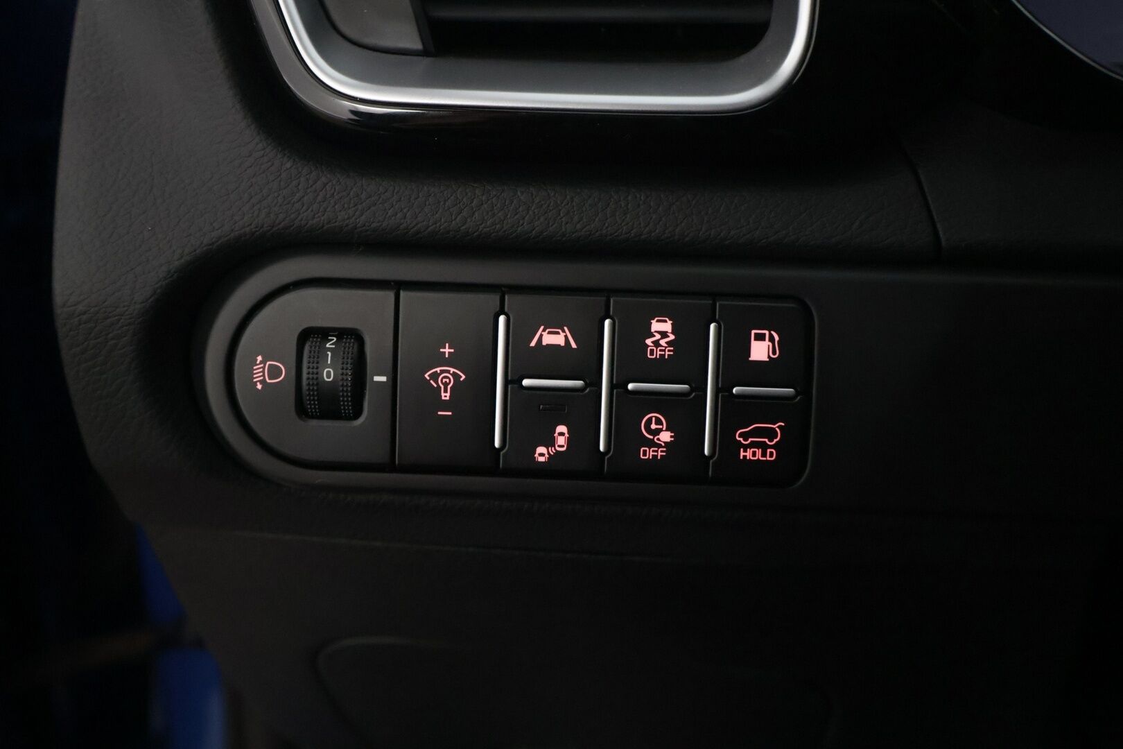 Kia Ceed 2023 1,6 GDI Plug-In Hybrid Business Premium SW DCT * Adapt. vakkari / P. Kamera / BLIS / Ilm. Nahat / Muistipenkki / Keyless / LED * - Merkkihuollettu 1 om. Suomi-auto / Kahdet renkaat Kian alumiinivanteilla! / Lohkolämmitin 